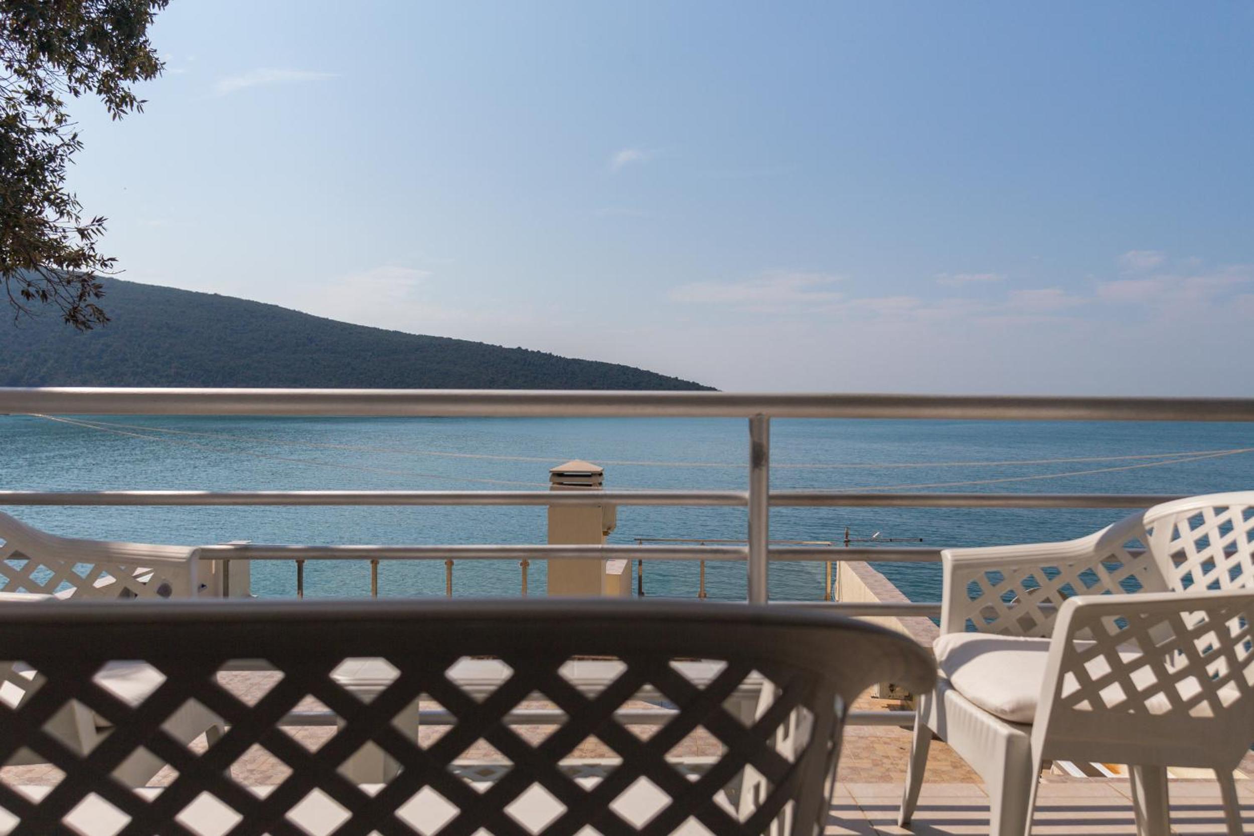 Seaside Apartment Kruce