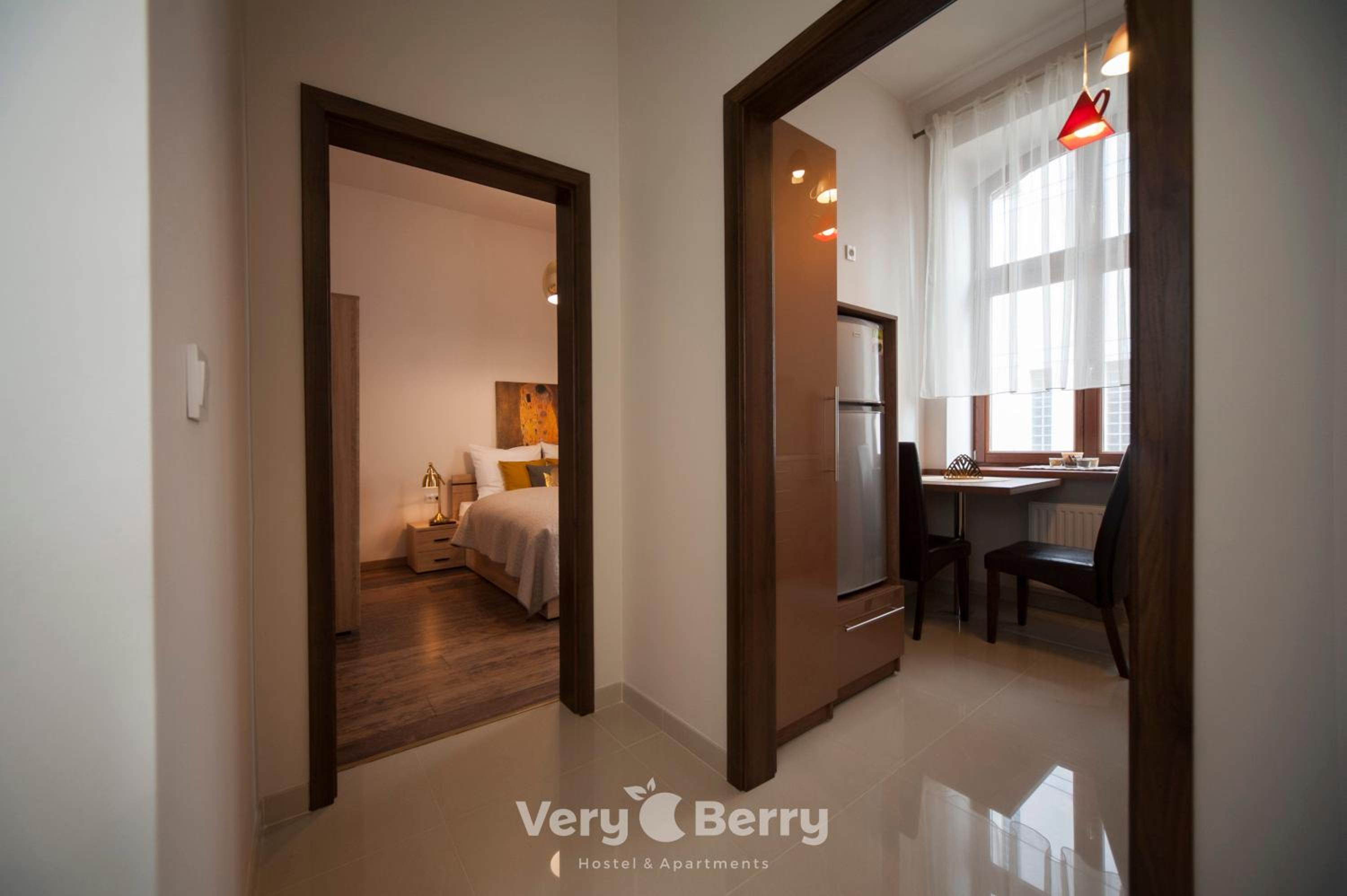 Very Berry - Orzeszkowej 16 - MTP Apartment, parking, check in 24h view 5