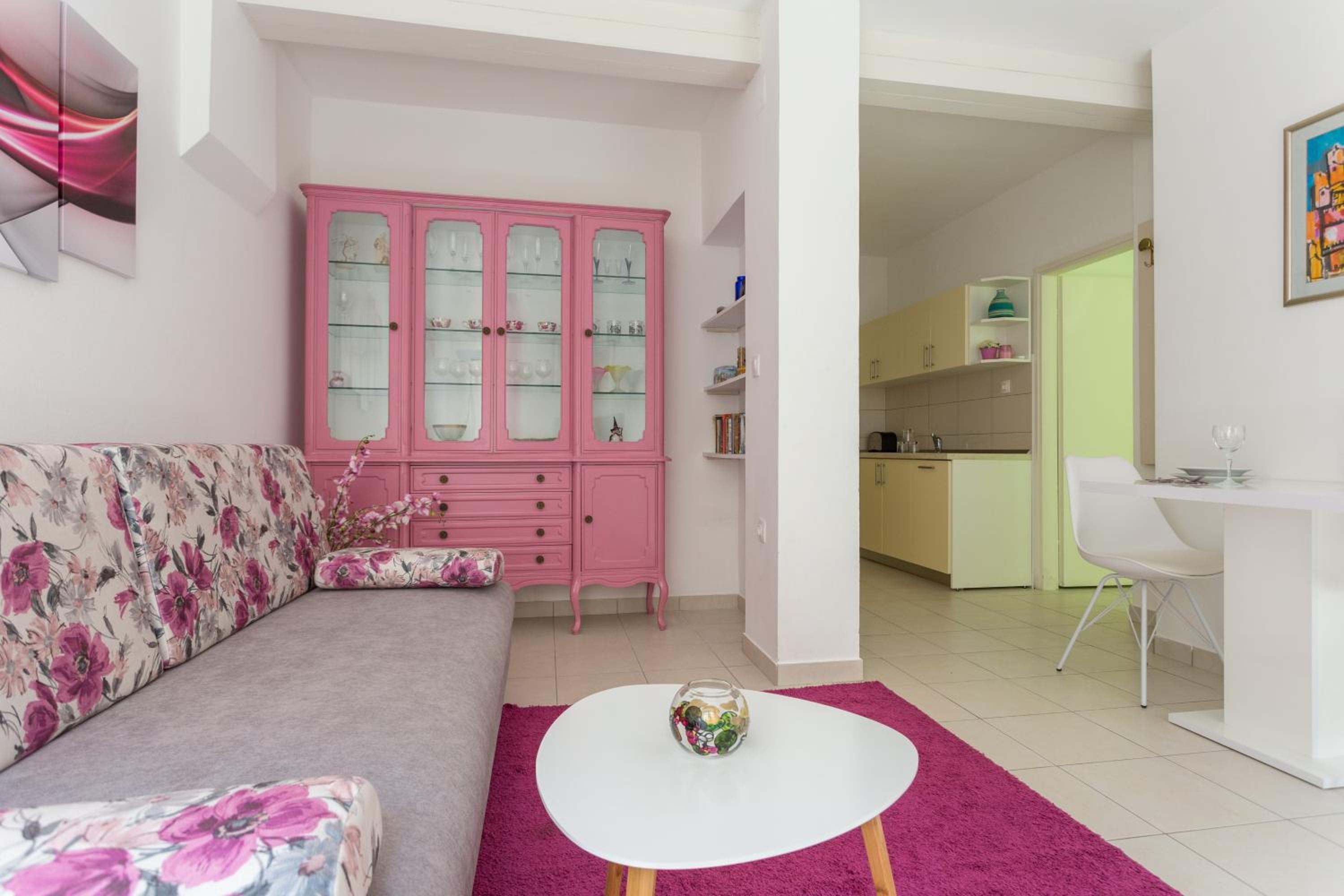 Apartments Mara
