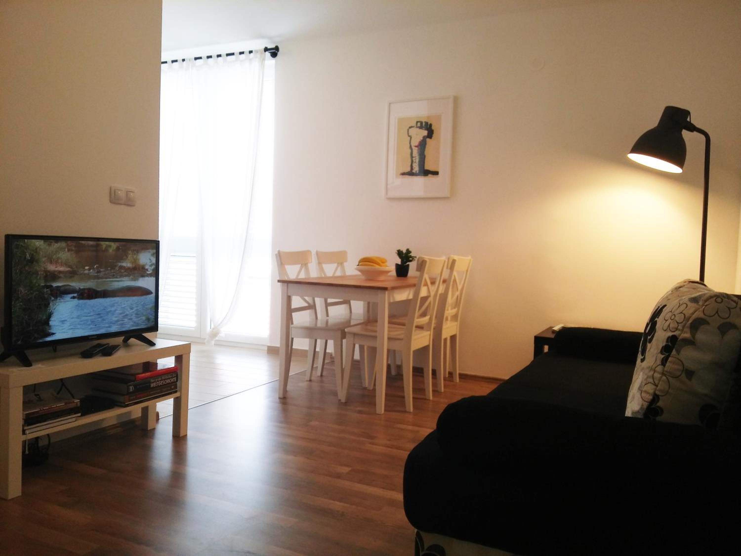 Rosa view 3