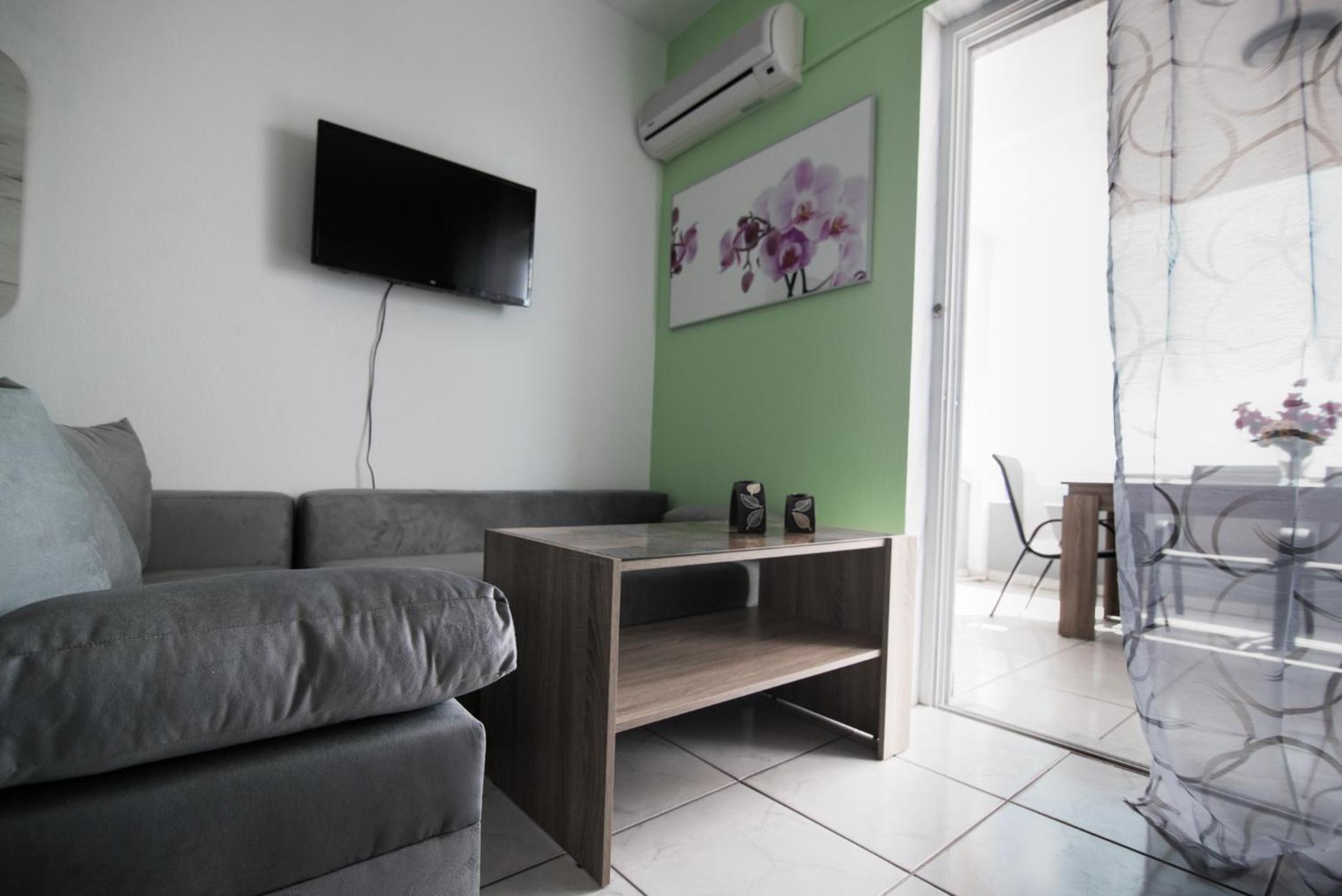 Dias Apartments