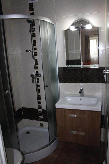 Pokoje, apartament NA WYSPIE