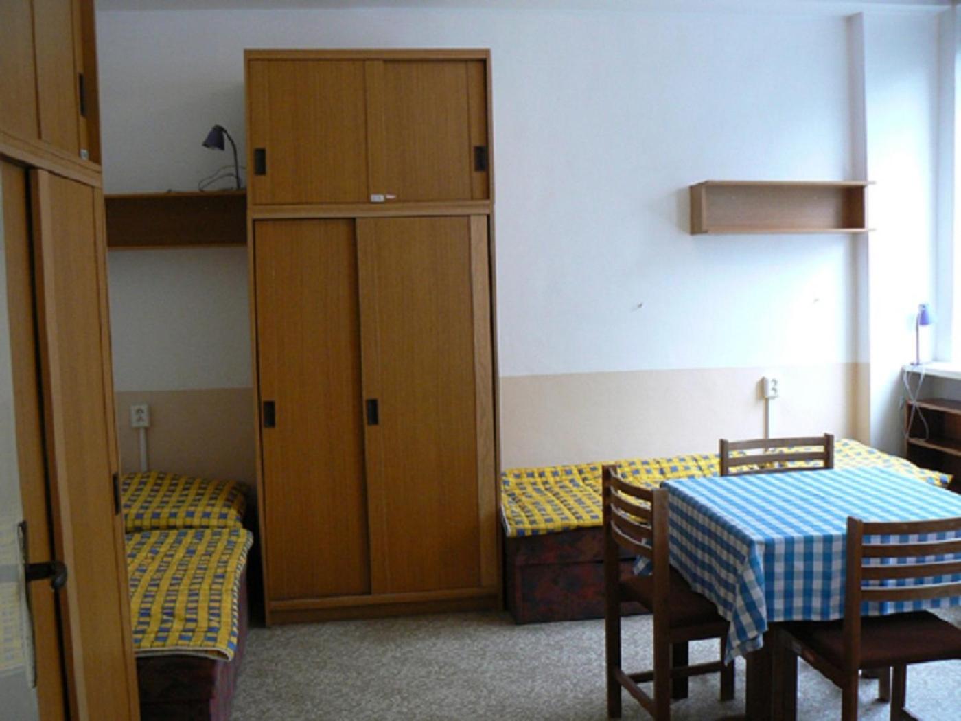 Hostel Modrá