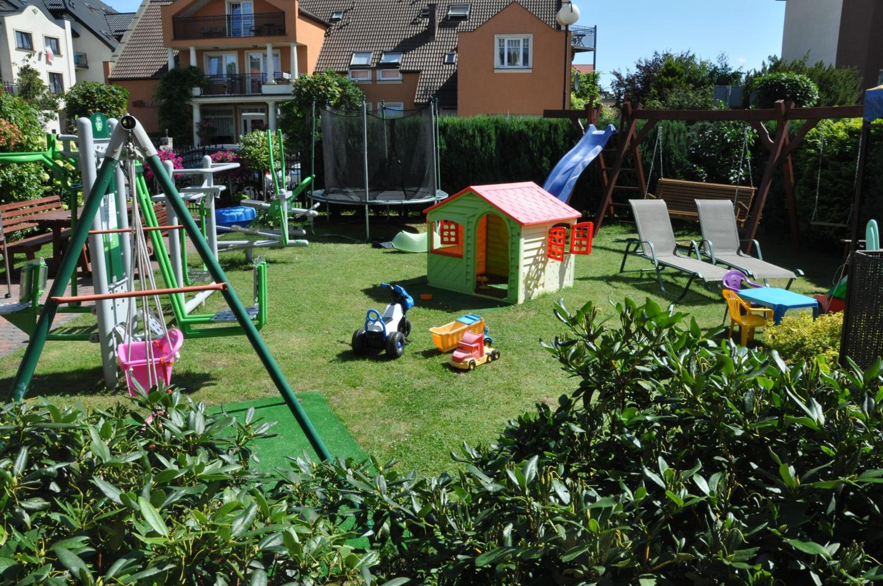 Villa Mirage view 2