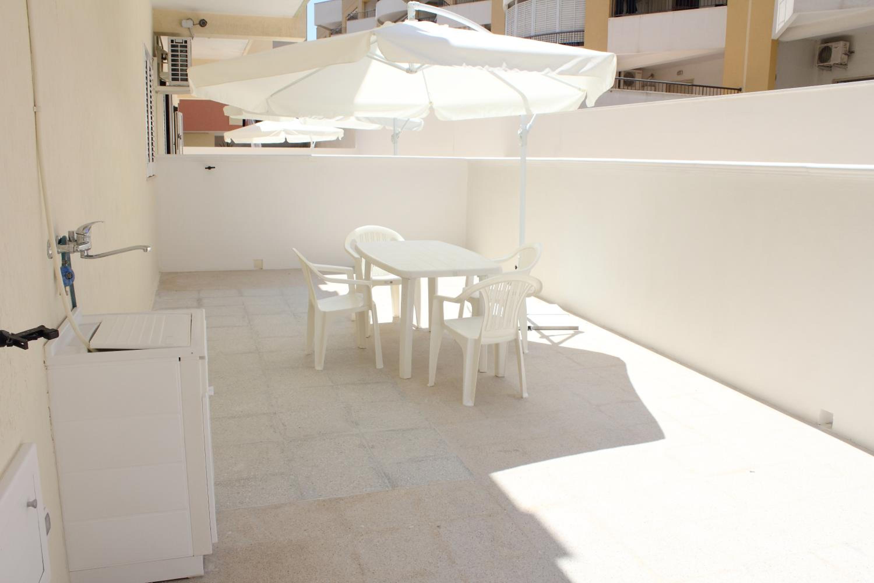 Bilocali White view 5