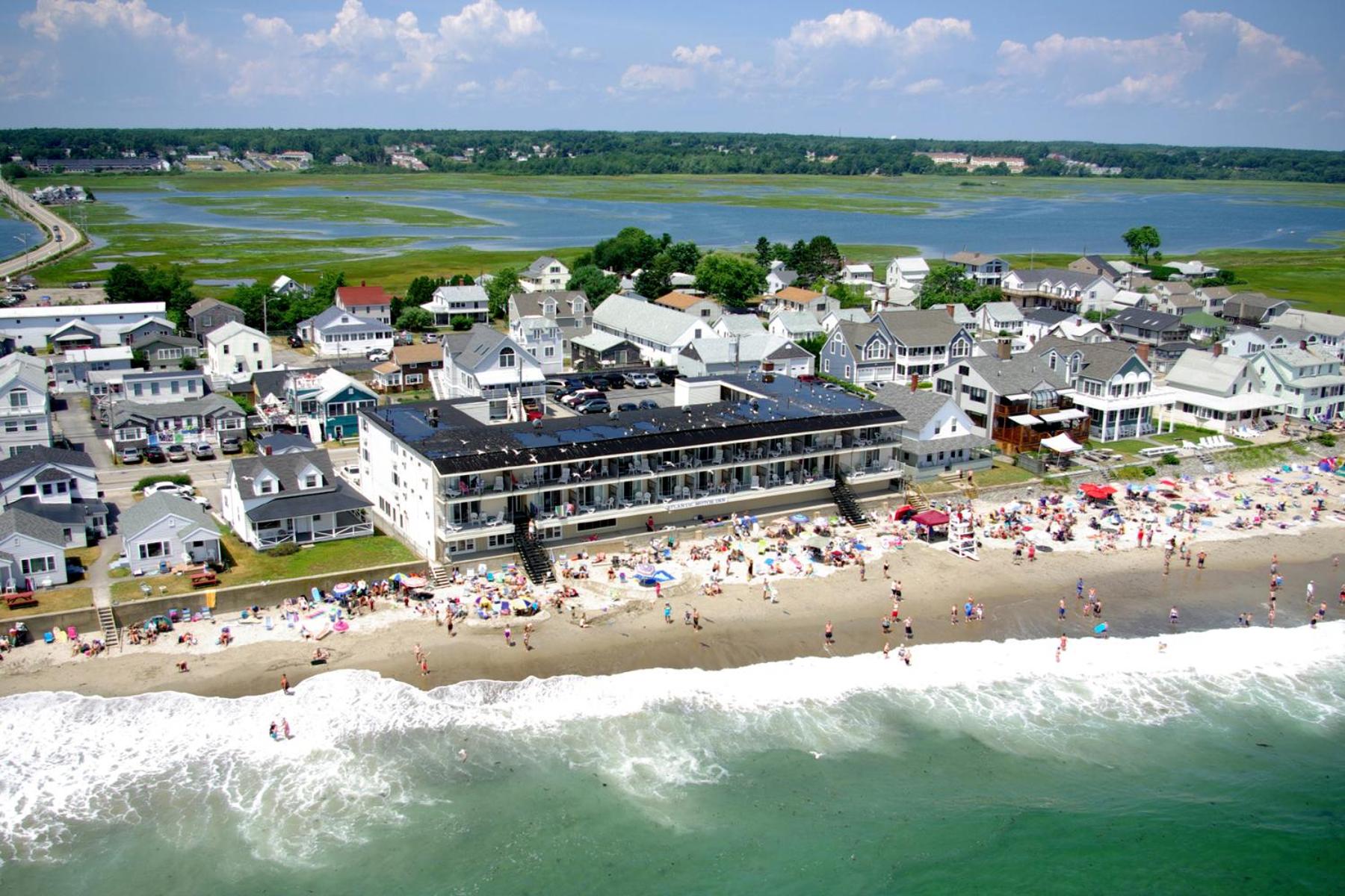 Atlantic Oceanfront Hotel, Wells Beach - Property Image 9