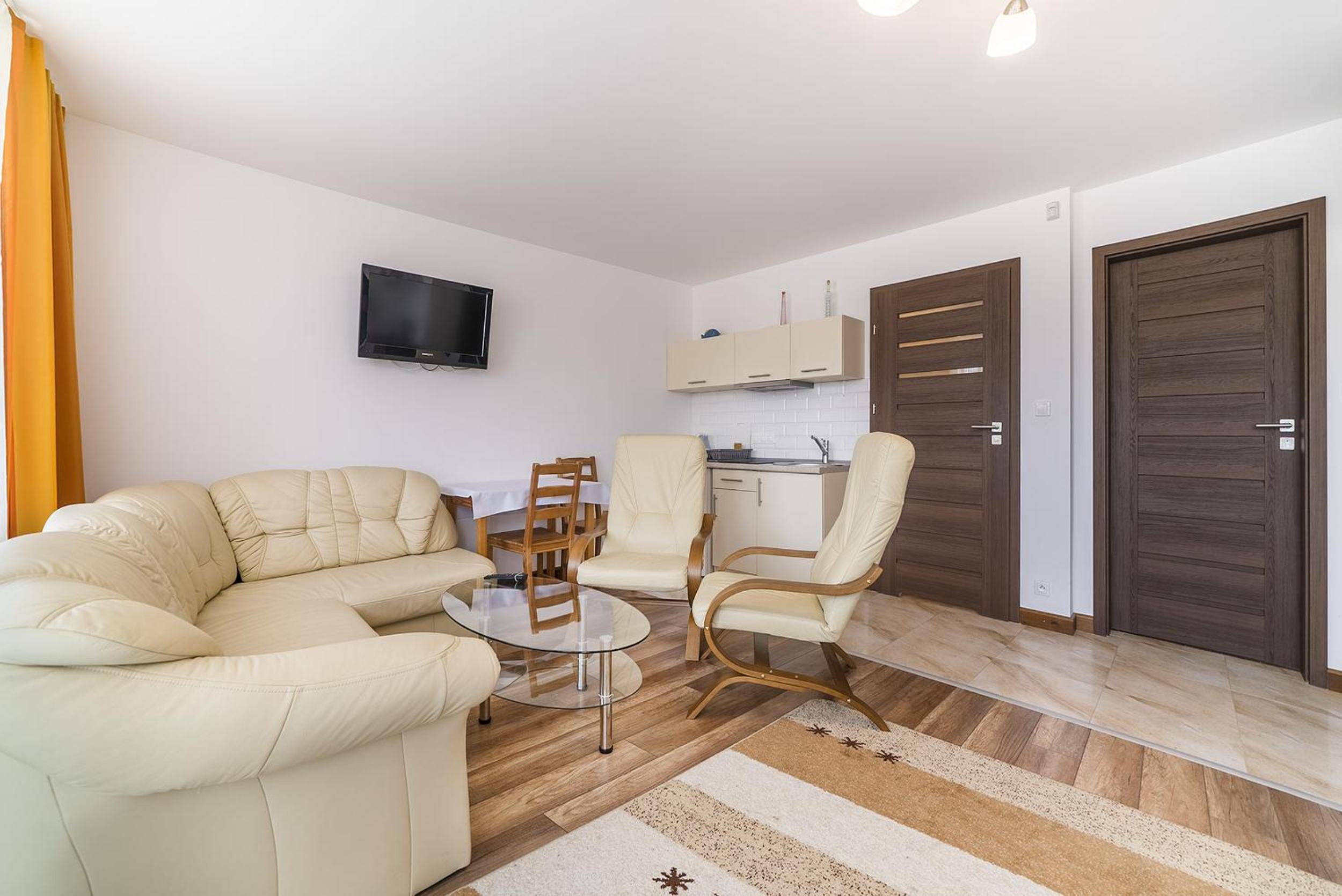 Pokoje i Apartamenty Poducha view 2