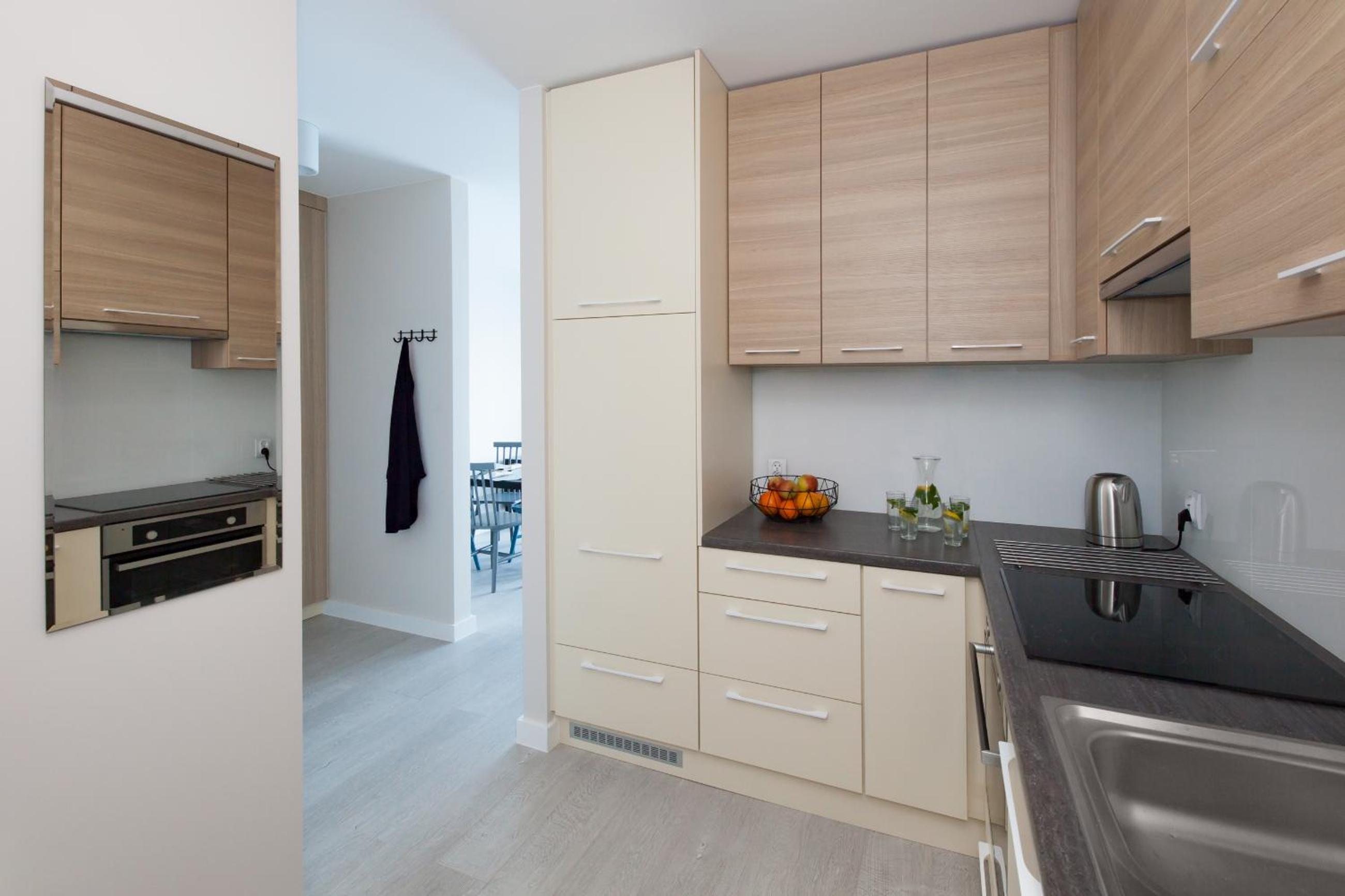 Raval Apartments - Soft Black