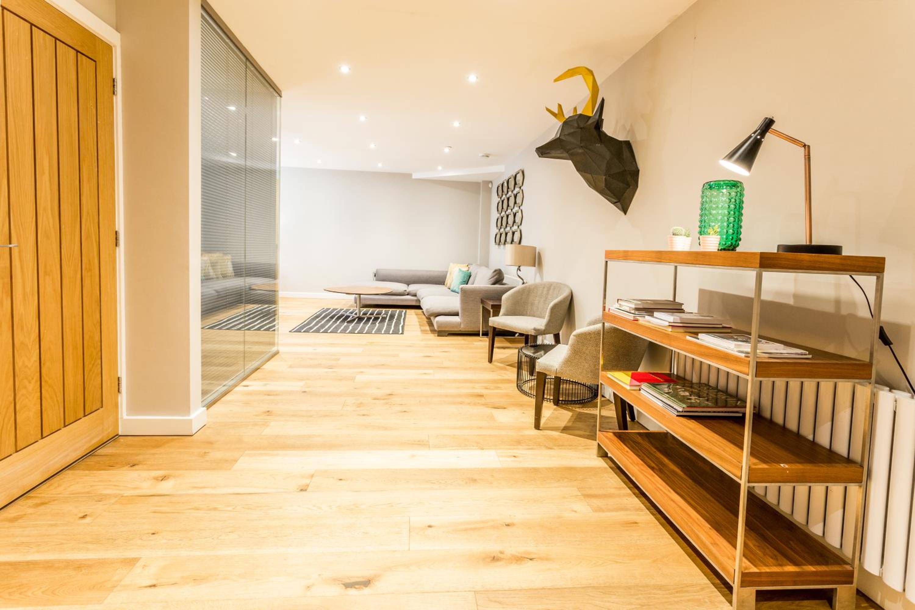 The Sweet Mews - Large 4BDR Home