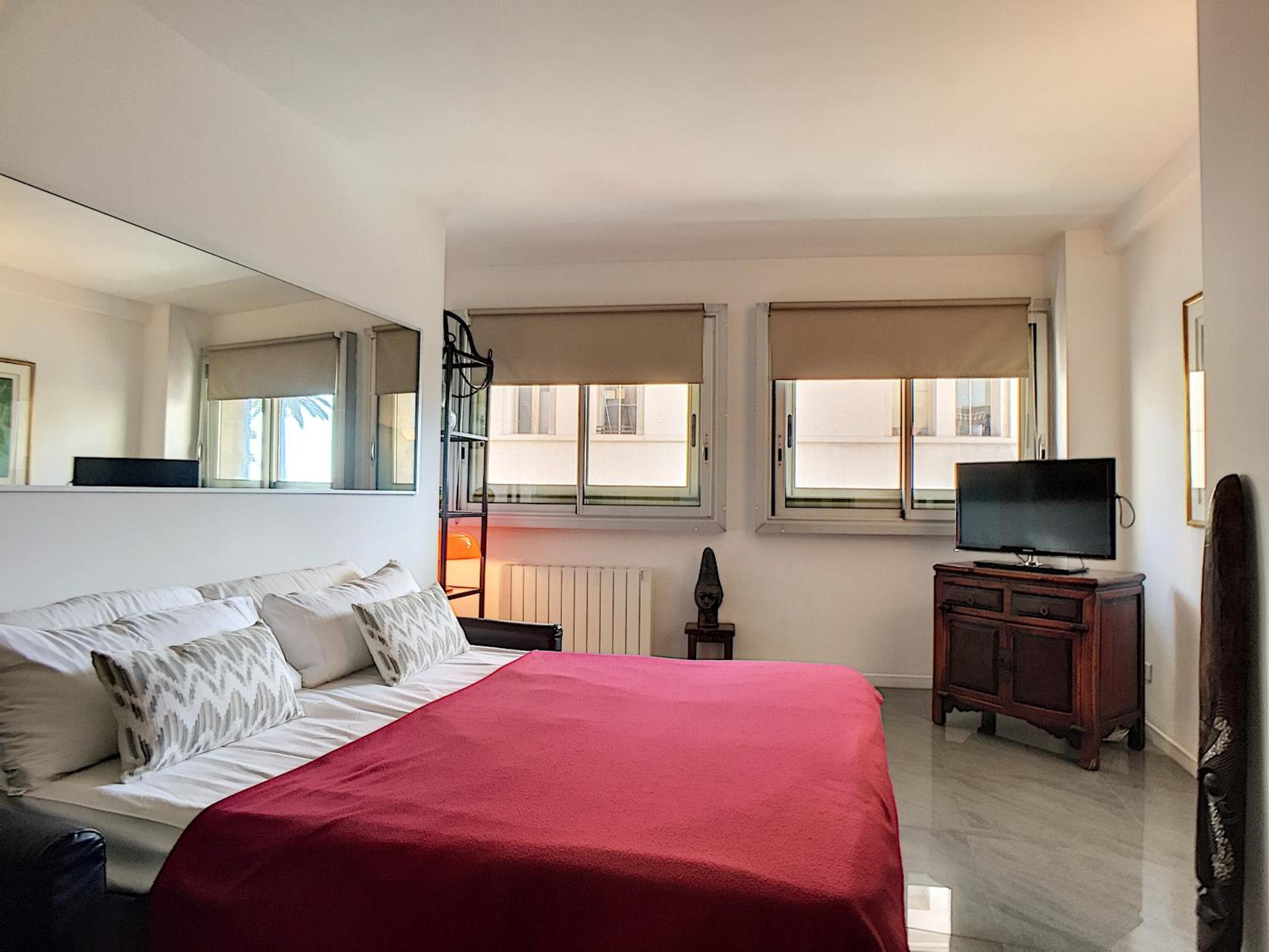 Nestor&Jeeves - SUITE ROYAL LUXEMBOURG - Central - Swimming pool on roof