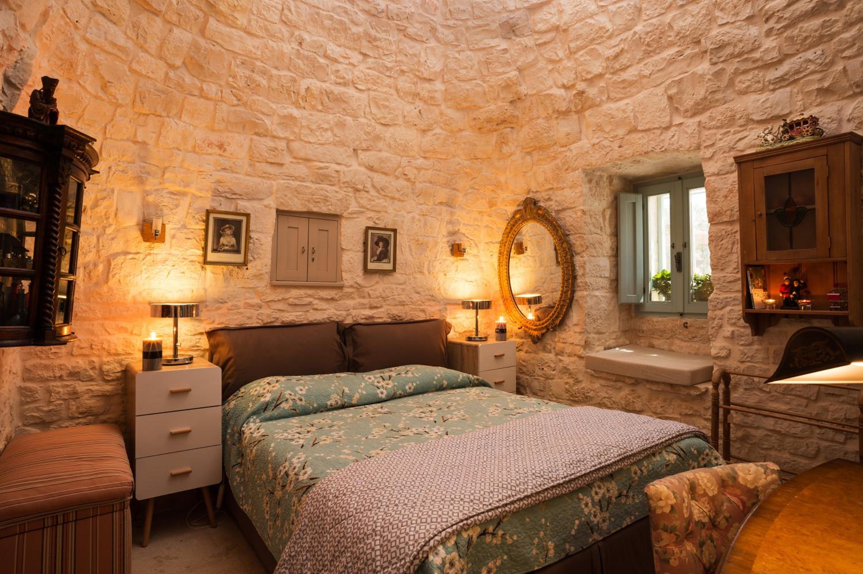 16 Trulli e Giardini