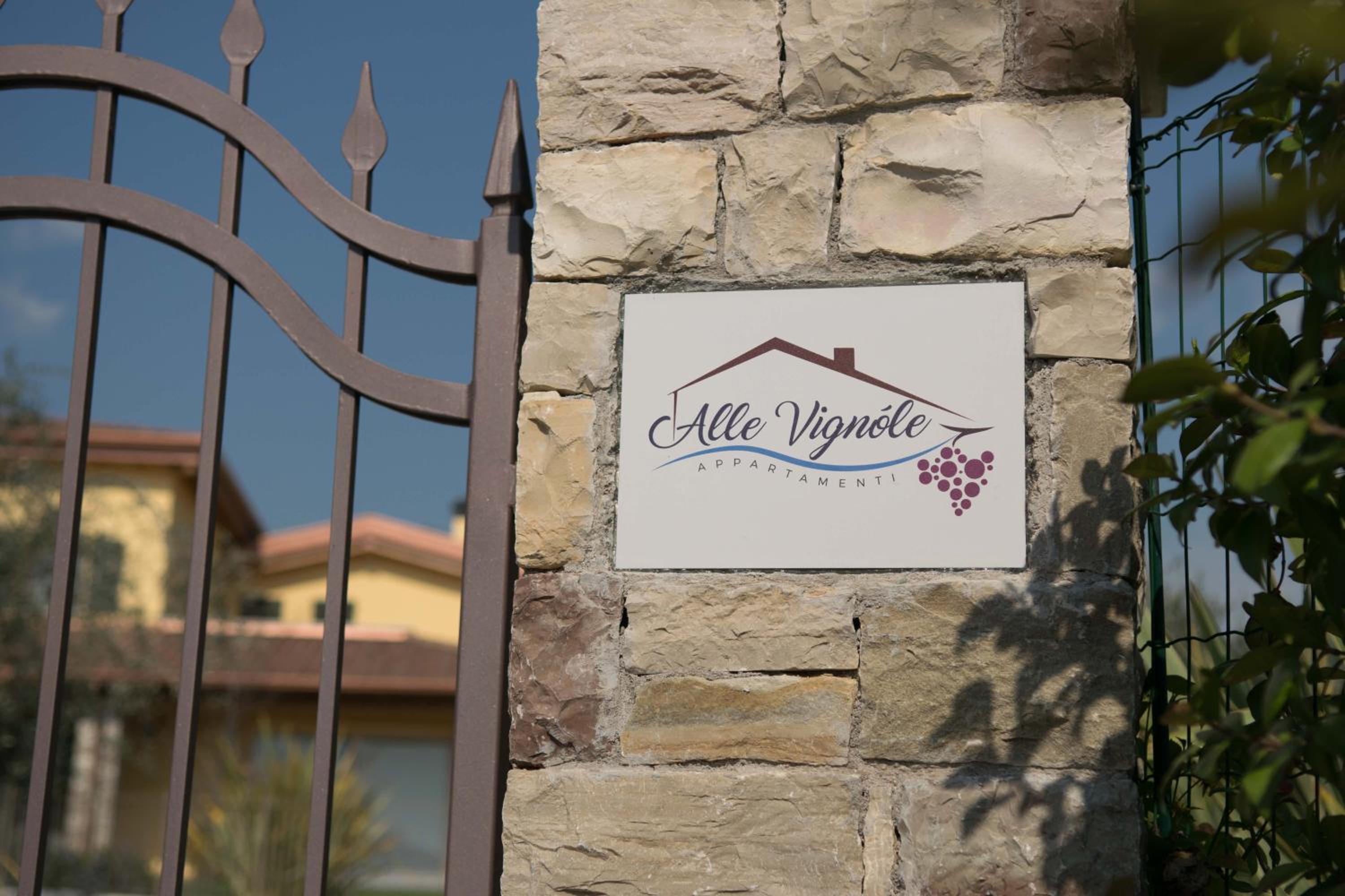 Hotel Alle Vignole - Image 1