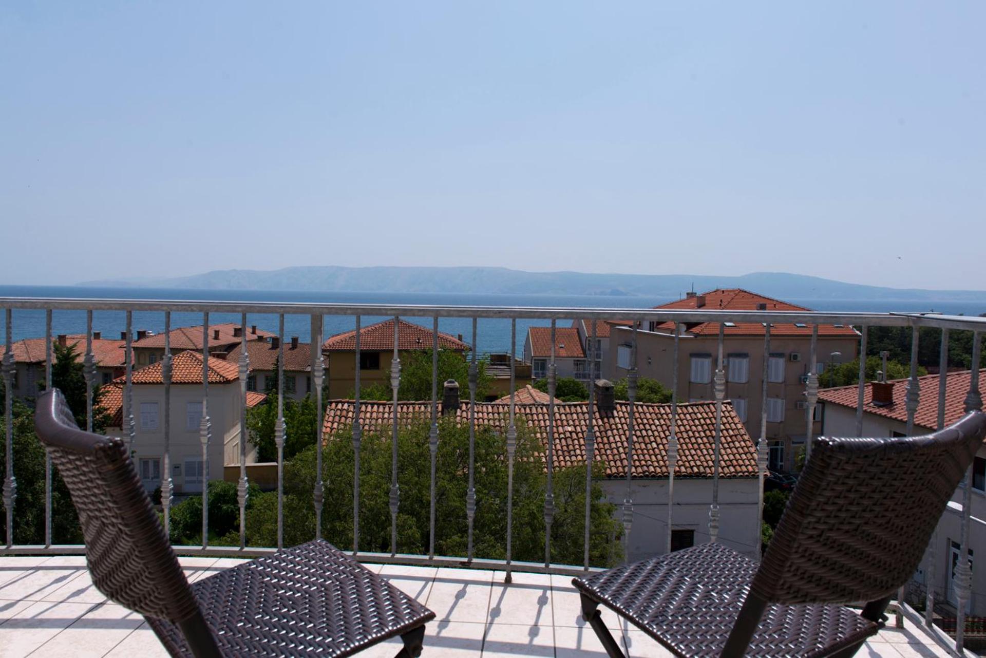 Pansion Maestral view 4