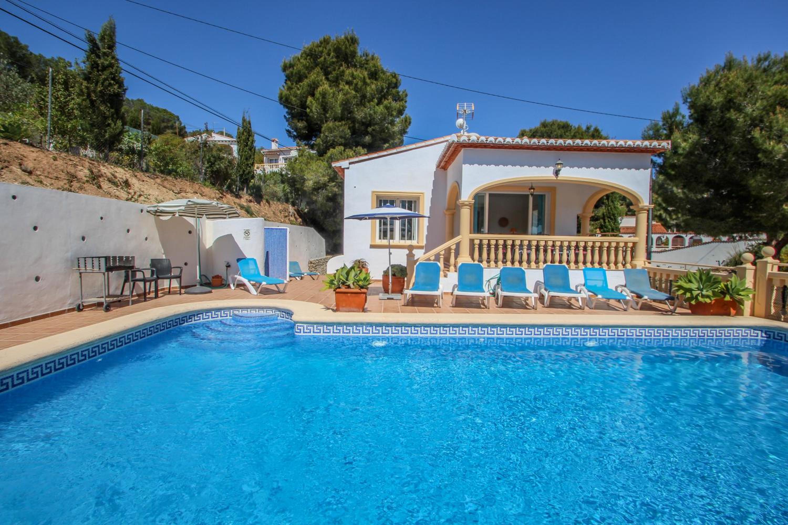 Hermosa - this lovely detached holiday property in Benissa photo 4