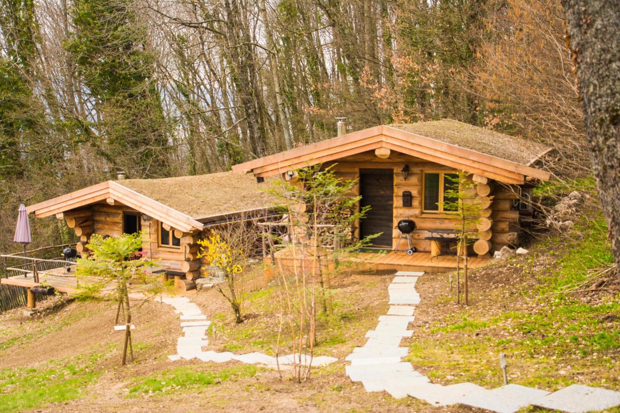 Les Cabanes Du Saleve