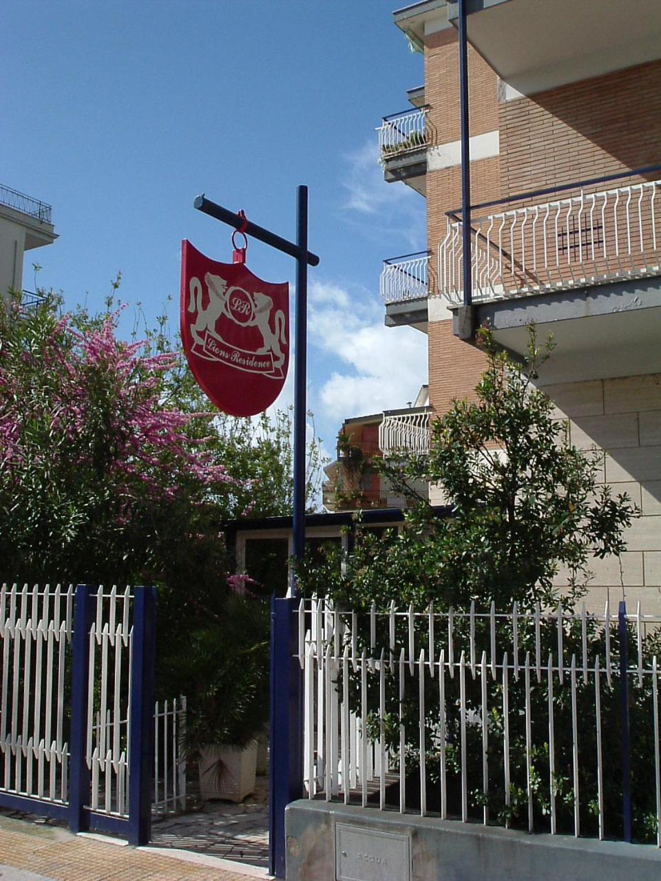 Photo 32