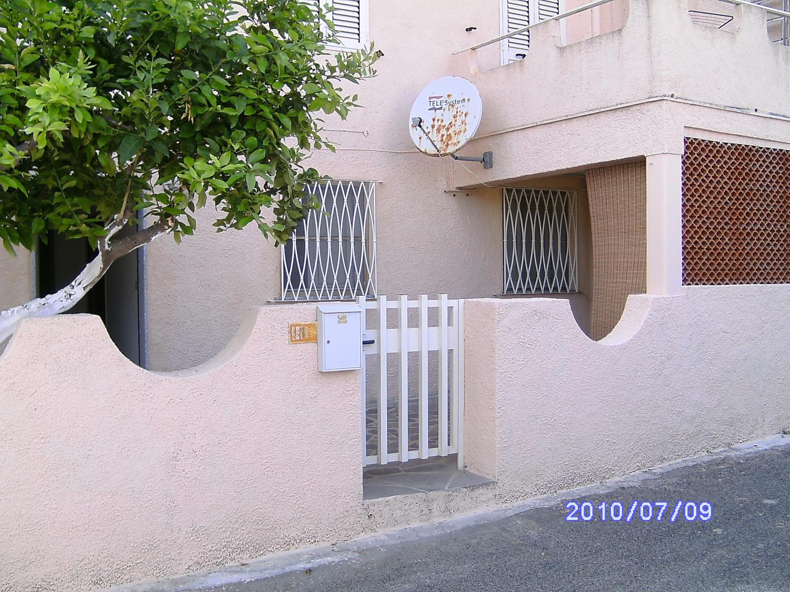 "The Artist's Home" view 4