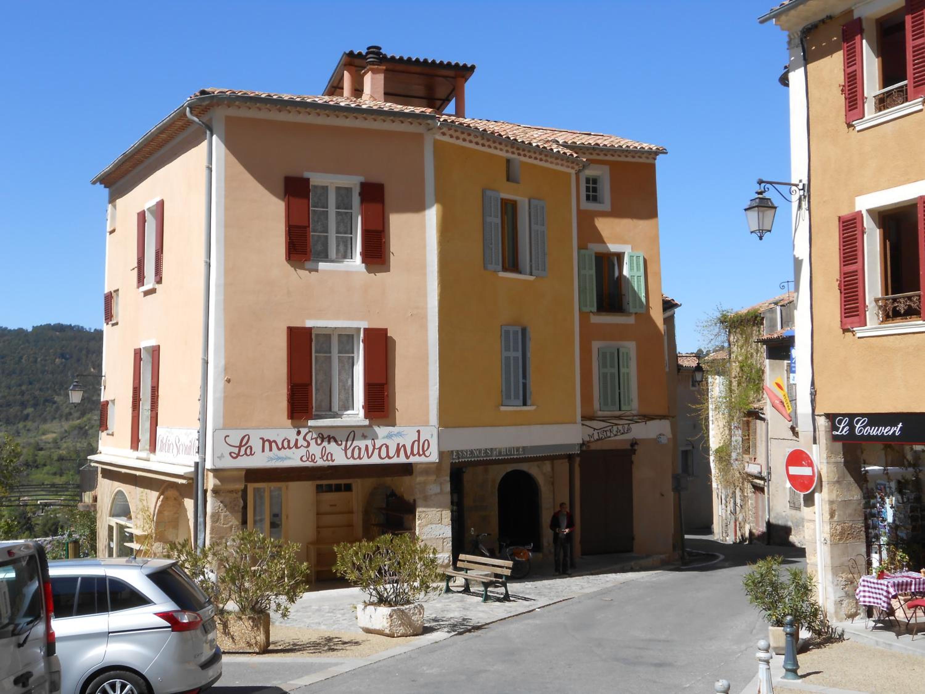 Lou Mistral view 2
