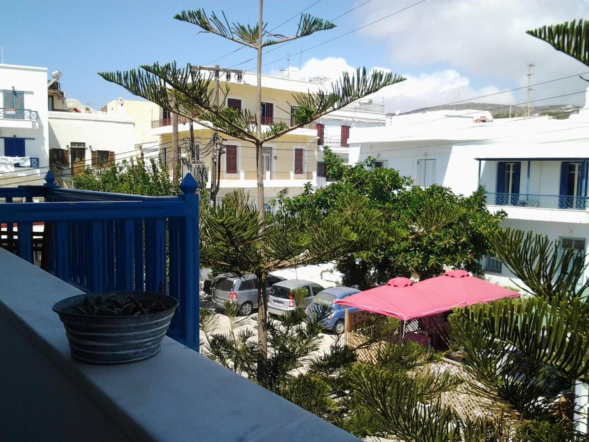 Noe Rooms
