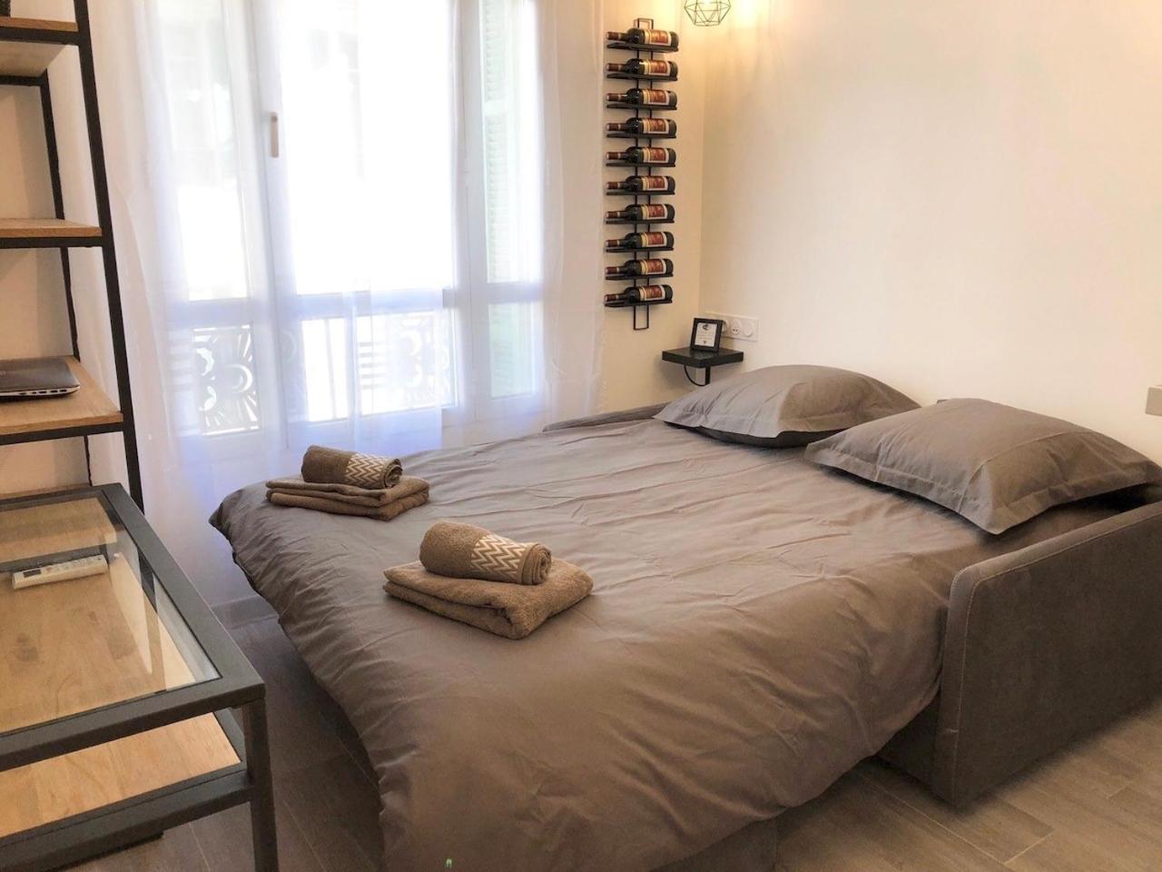 Nice Centre Flat - Modern, Quiet and Brand New — photo 18