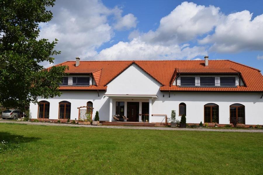 Lipowy Dwór view 2