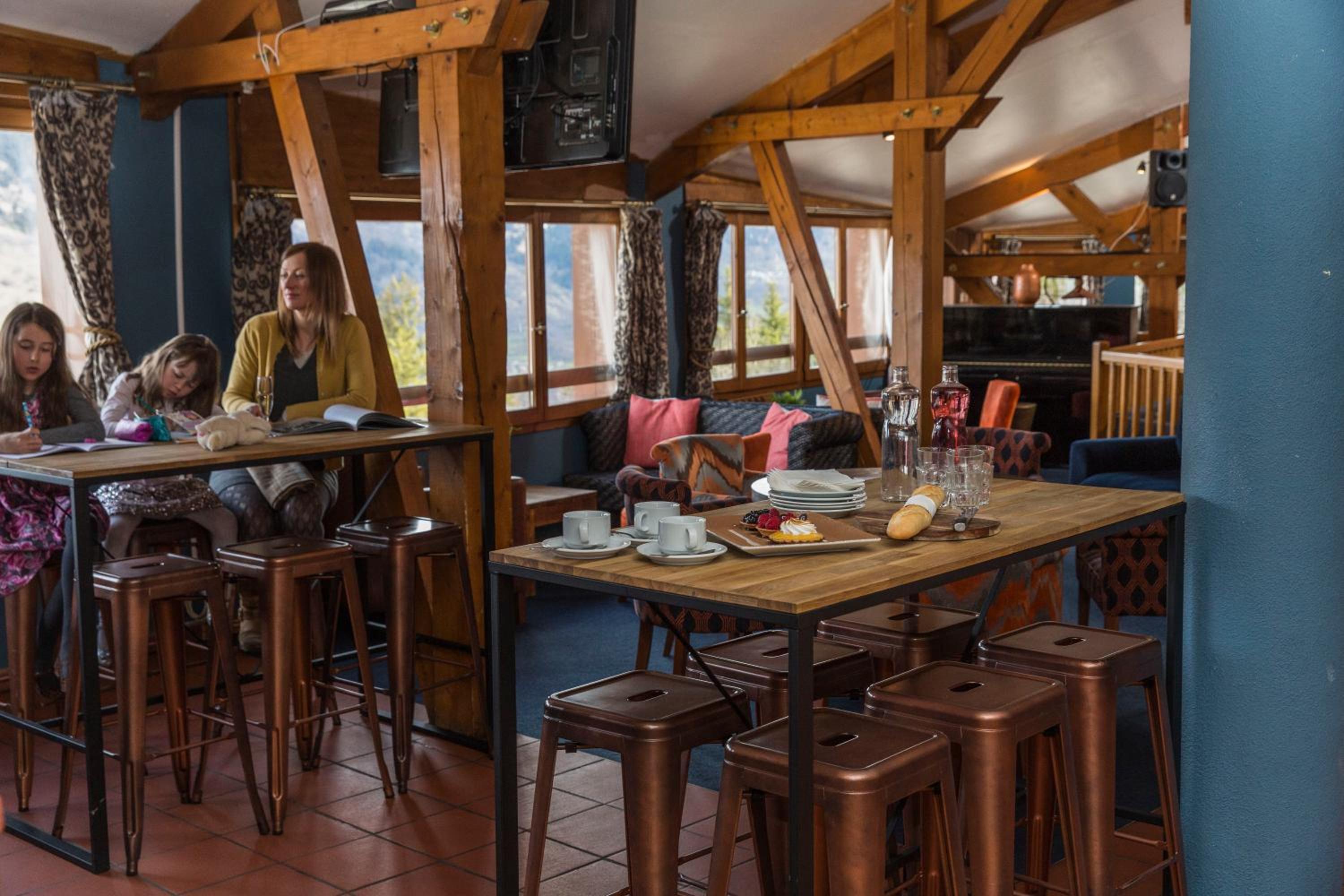restaurant