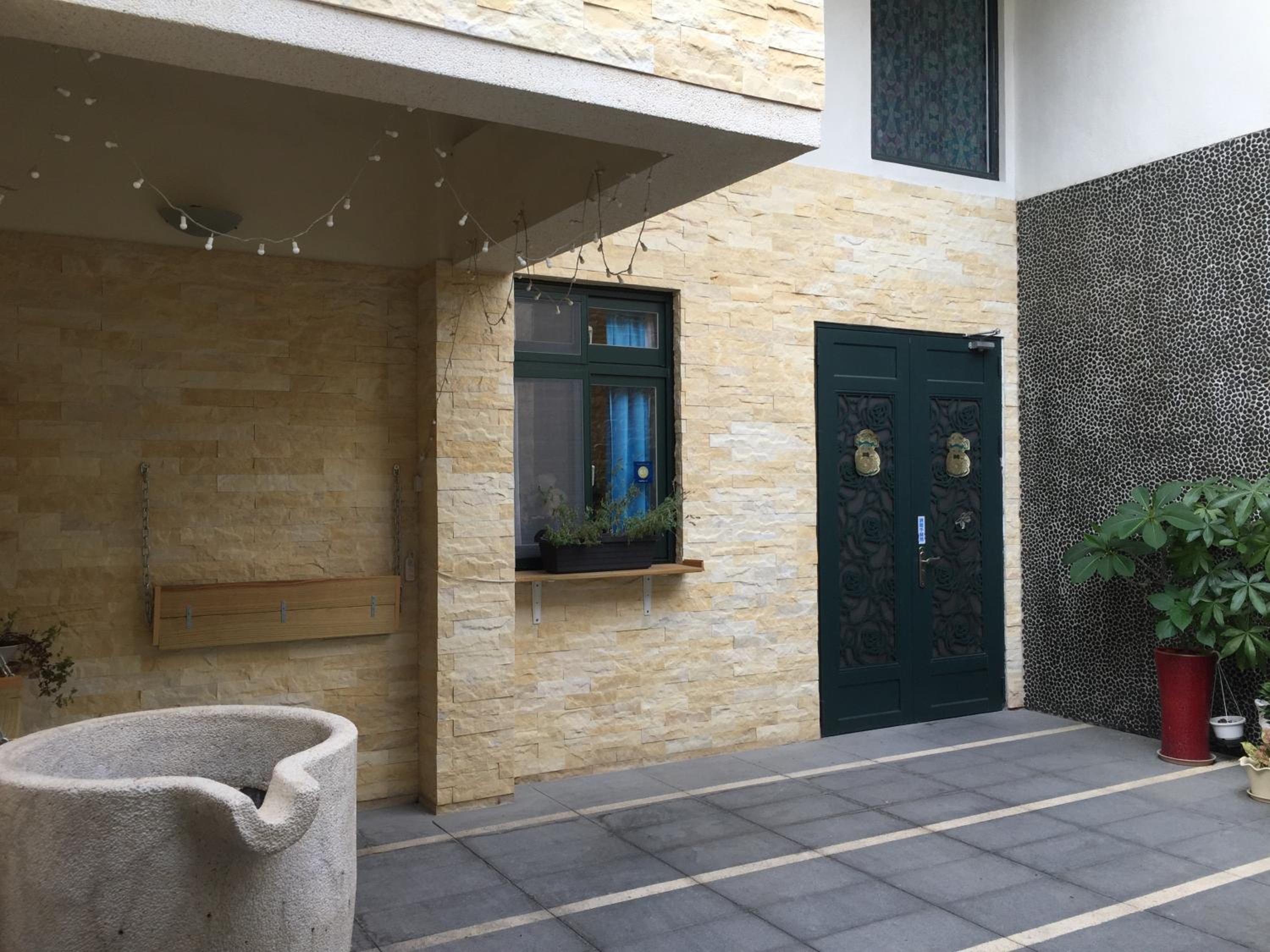 Tainan B&B Hall West Centra