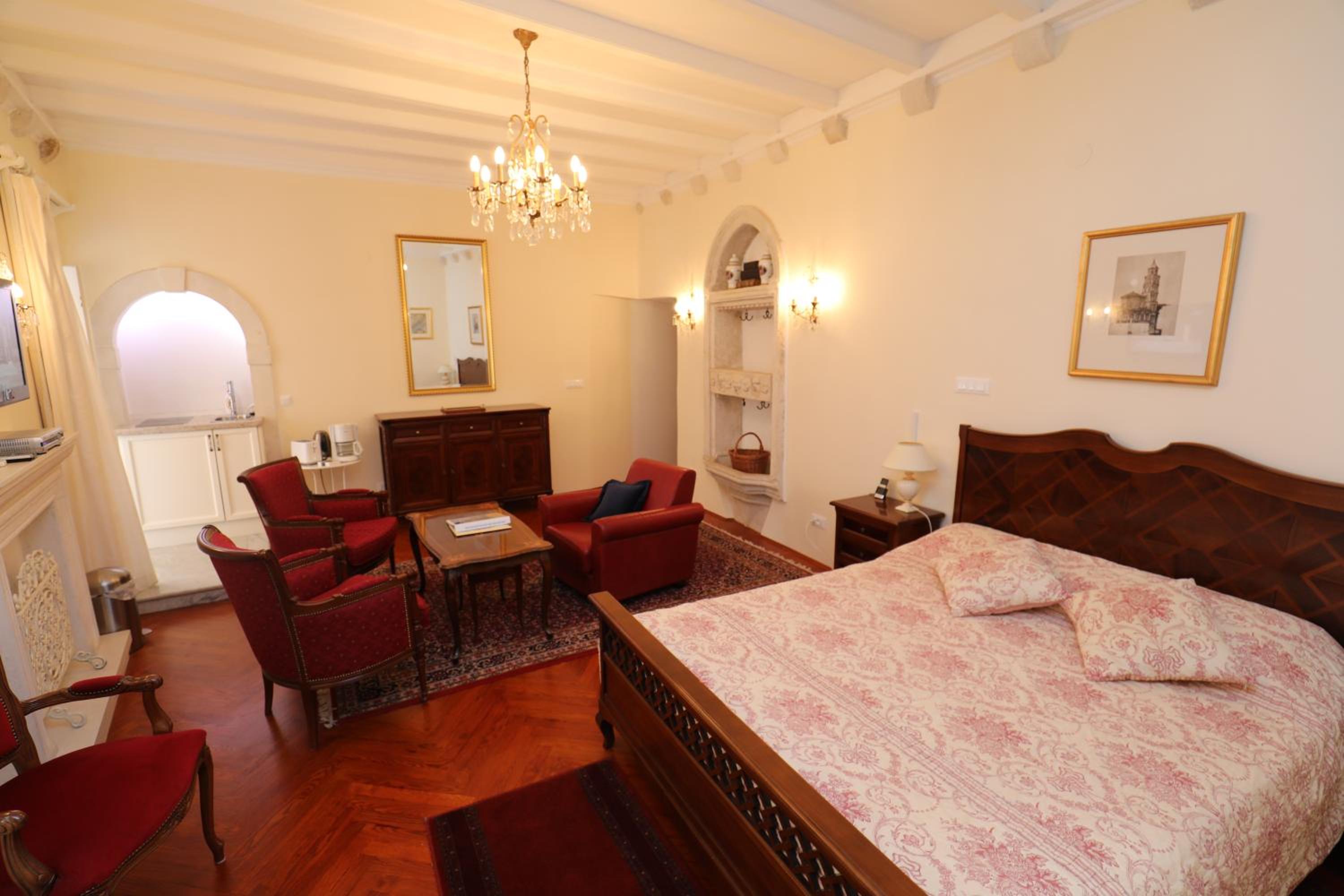 Antunini Studio Apartment