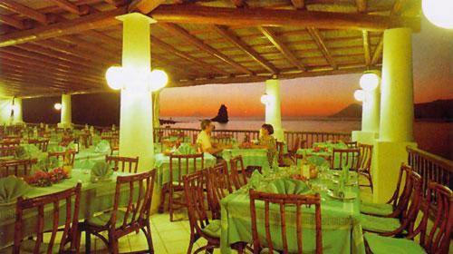 Vulcano Vacations - Hotel Conti - Property Image 4