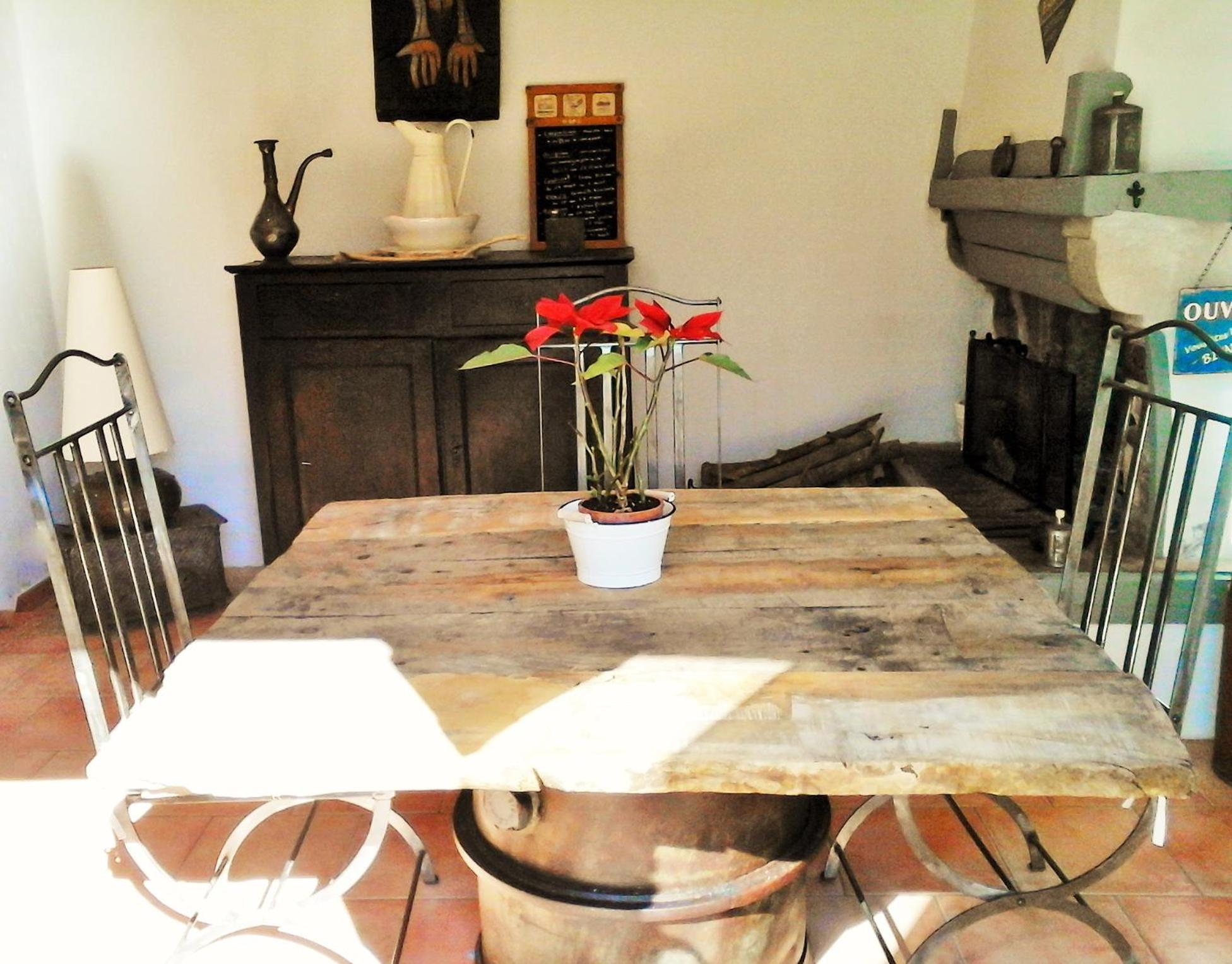 Photo 42