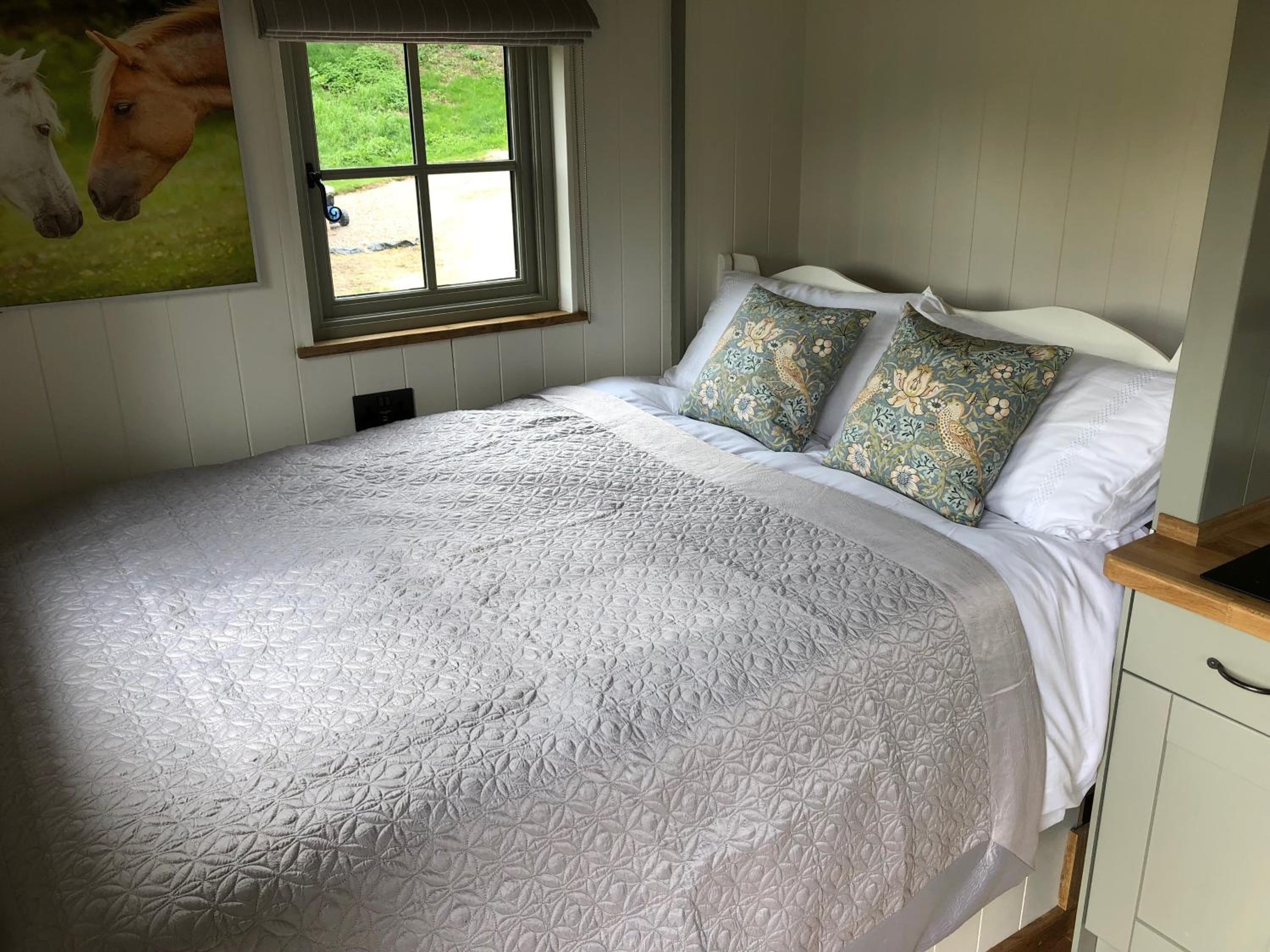 Luxury Shepherds Hut