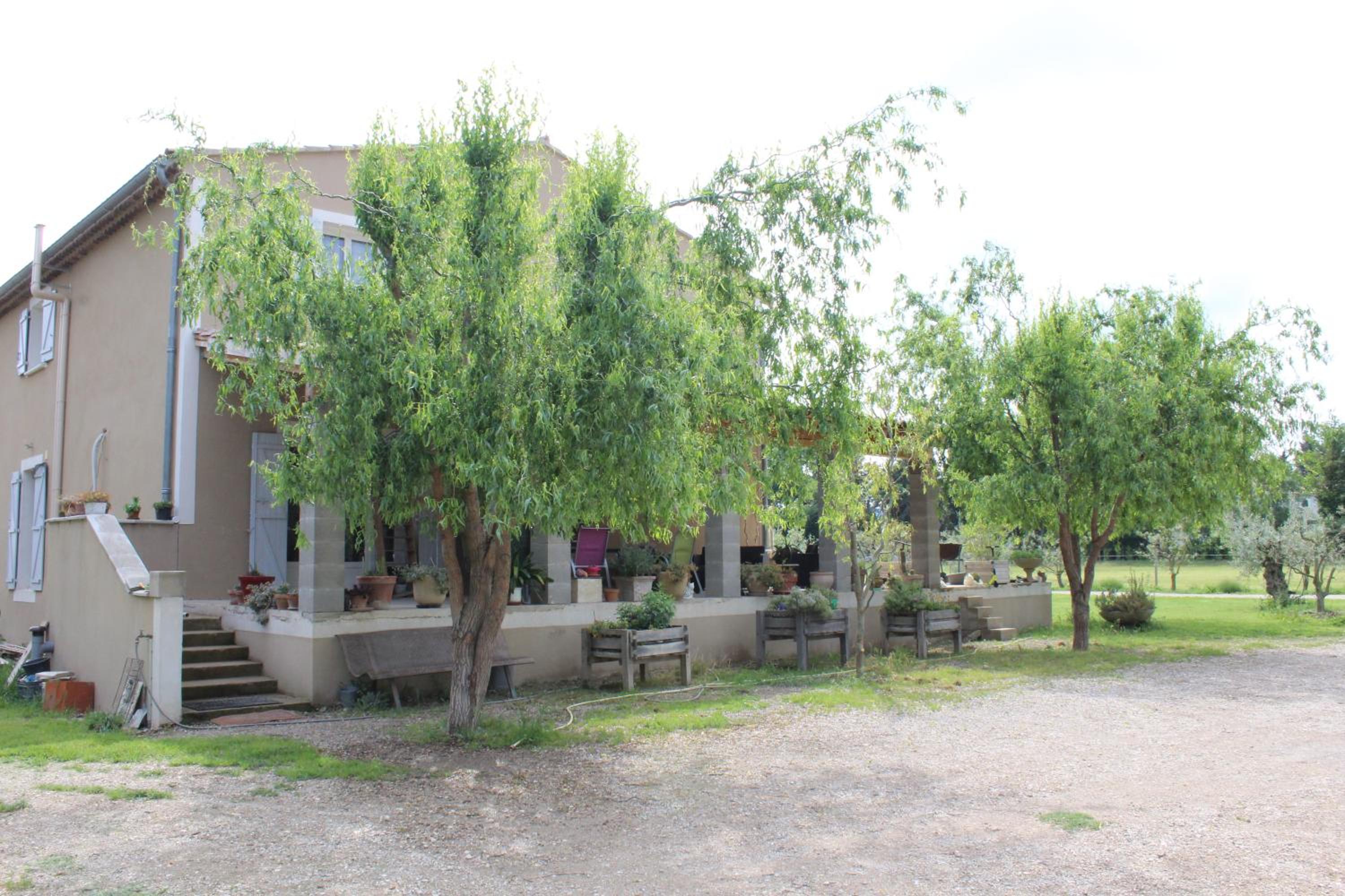 La Sarriette, Chambres d'hôtes et gîte d'étape à Eygalieres 13810