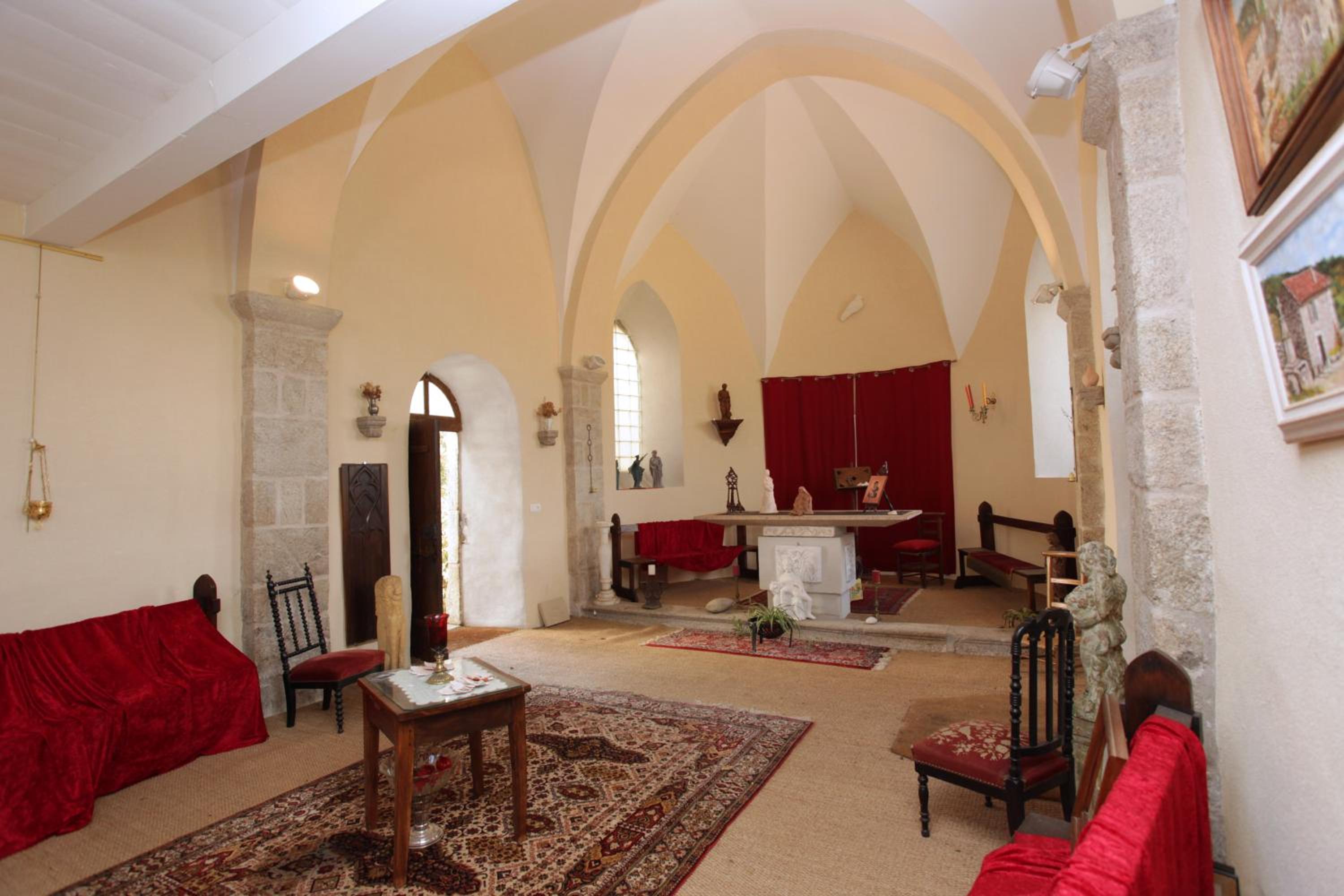 Photo 6