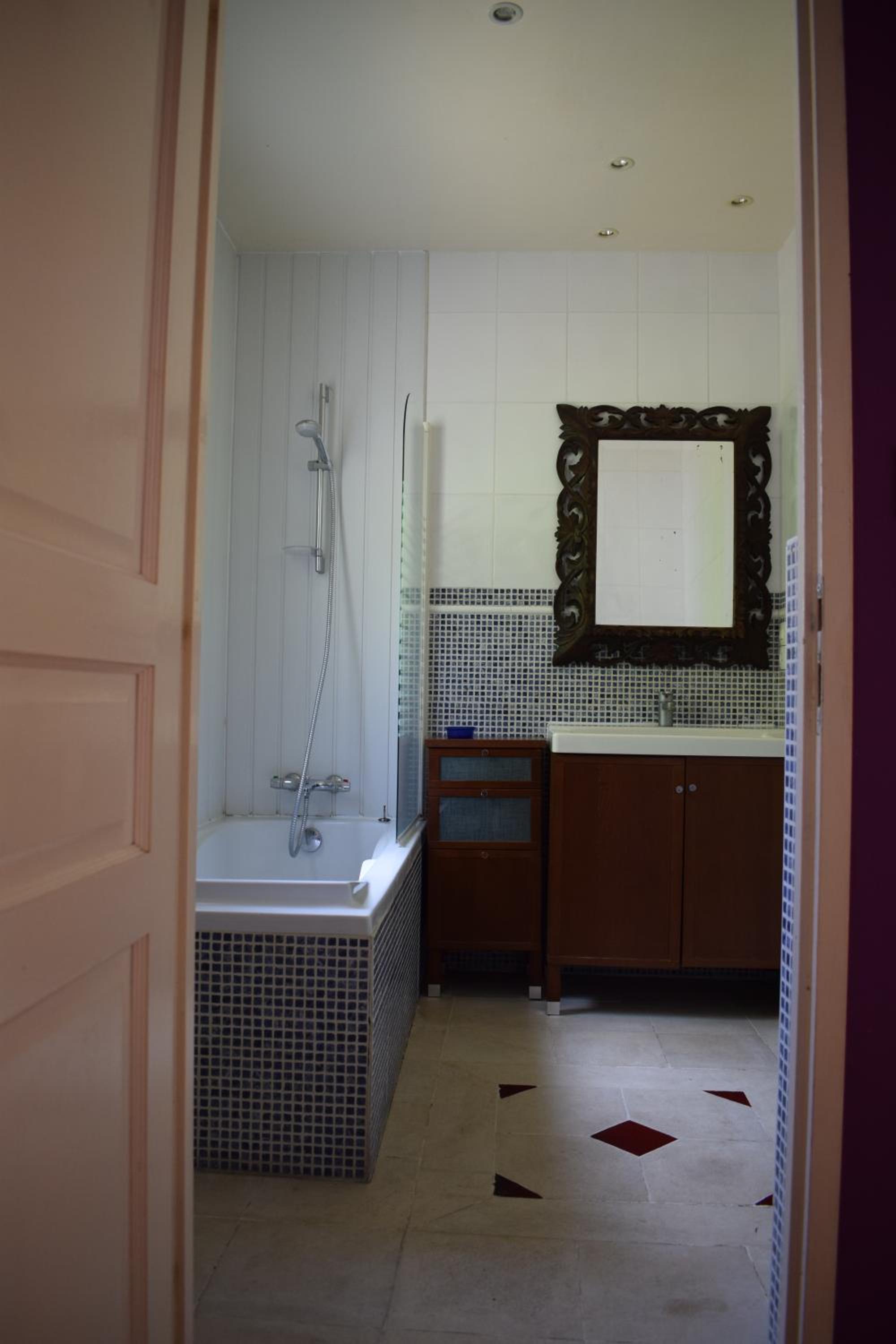 Photo 47