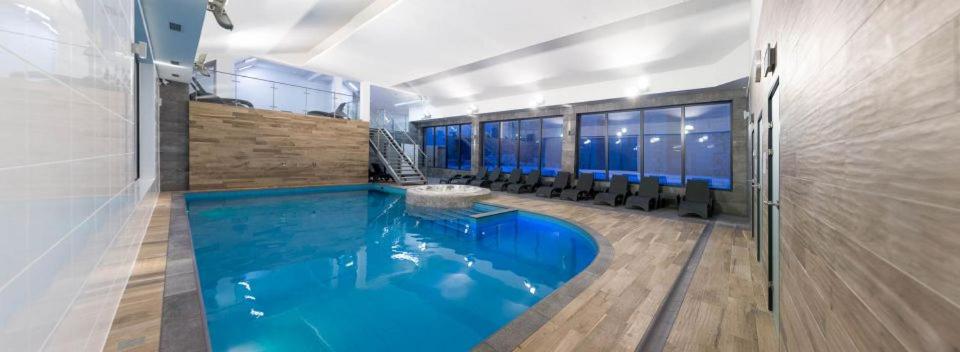 Apartament 4 seasons