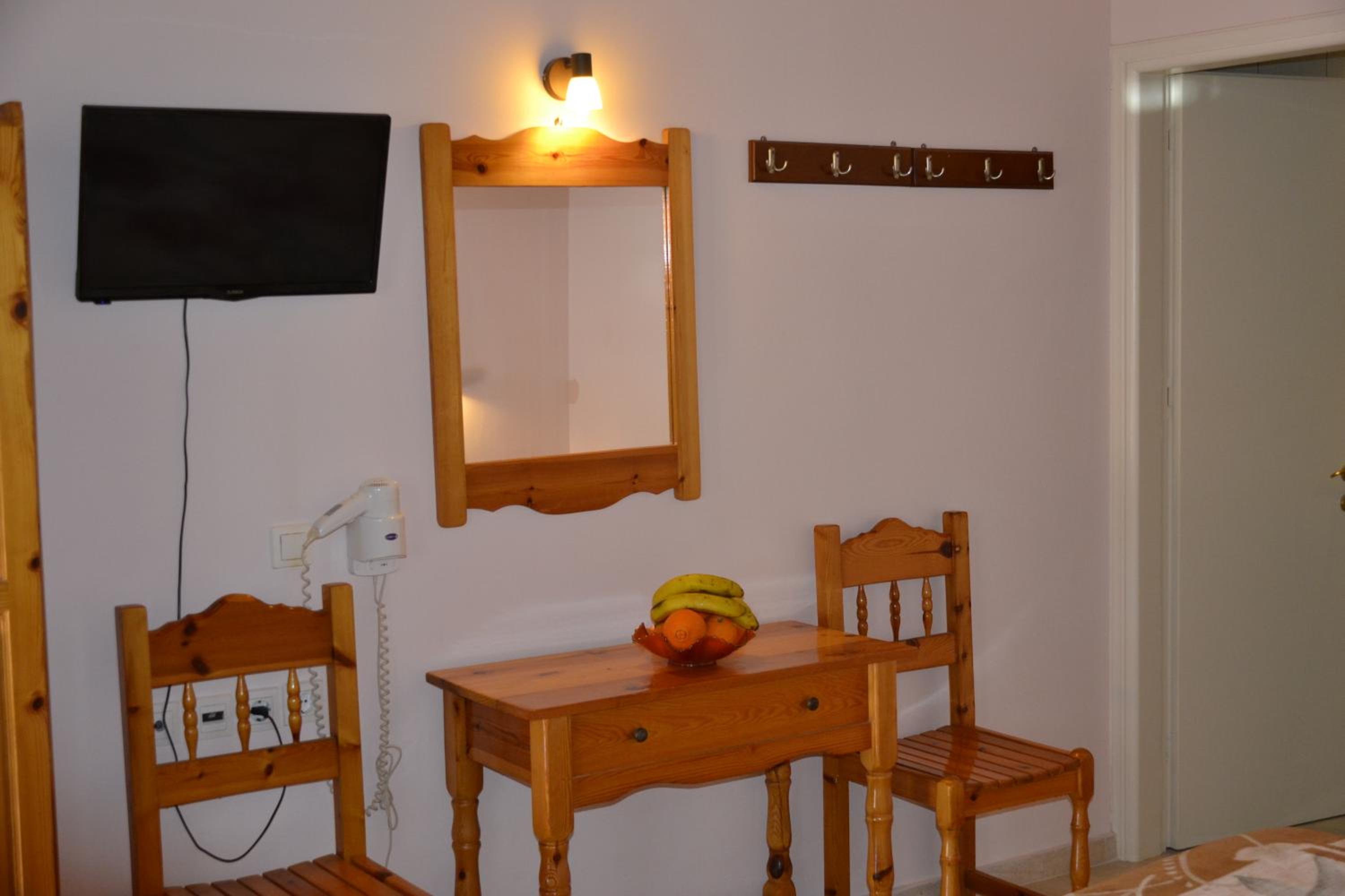 Geroulis Stefanos Studios
