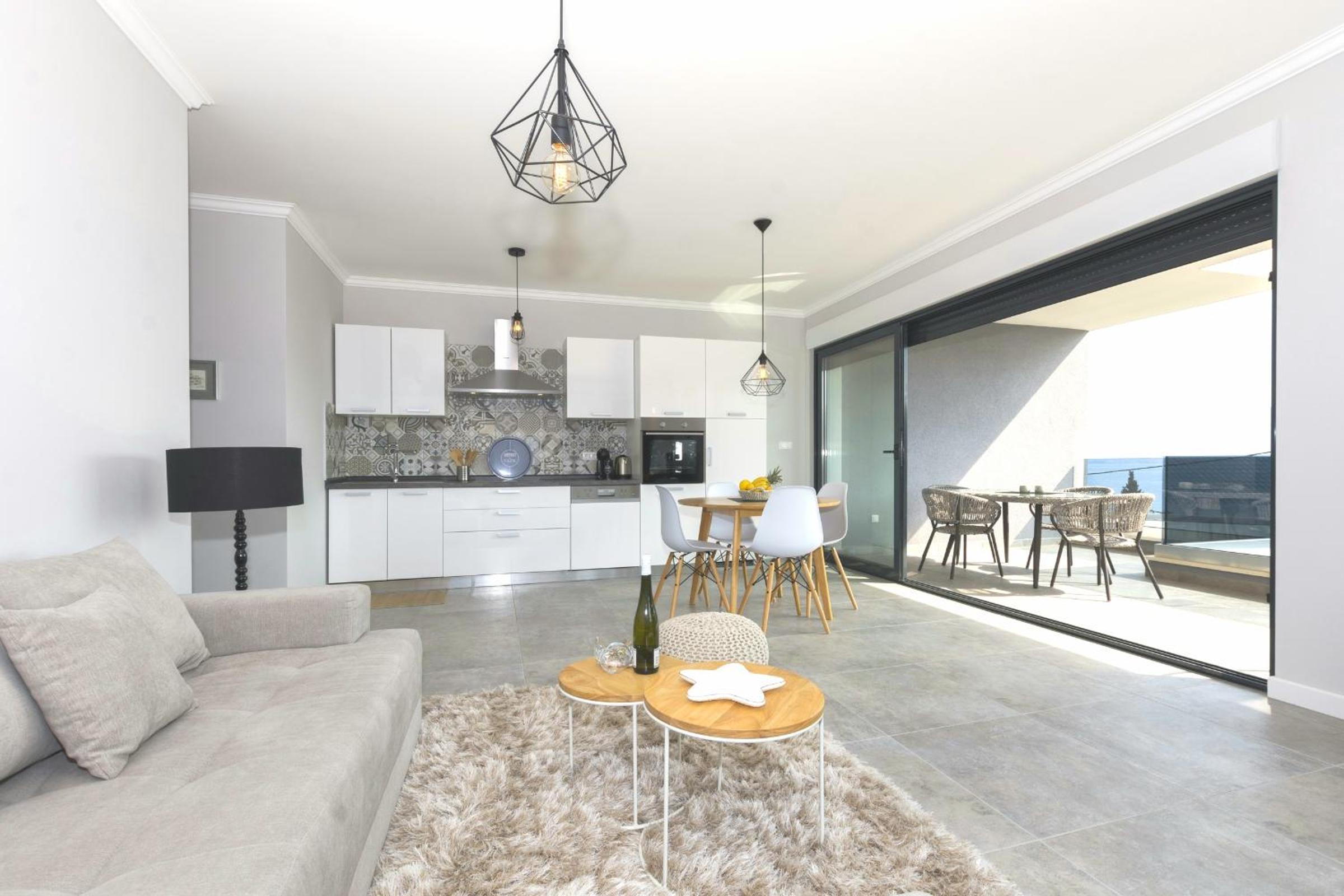 Petra's Place - Sea view apartment view 2
