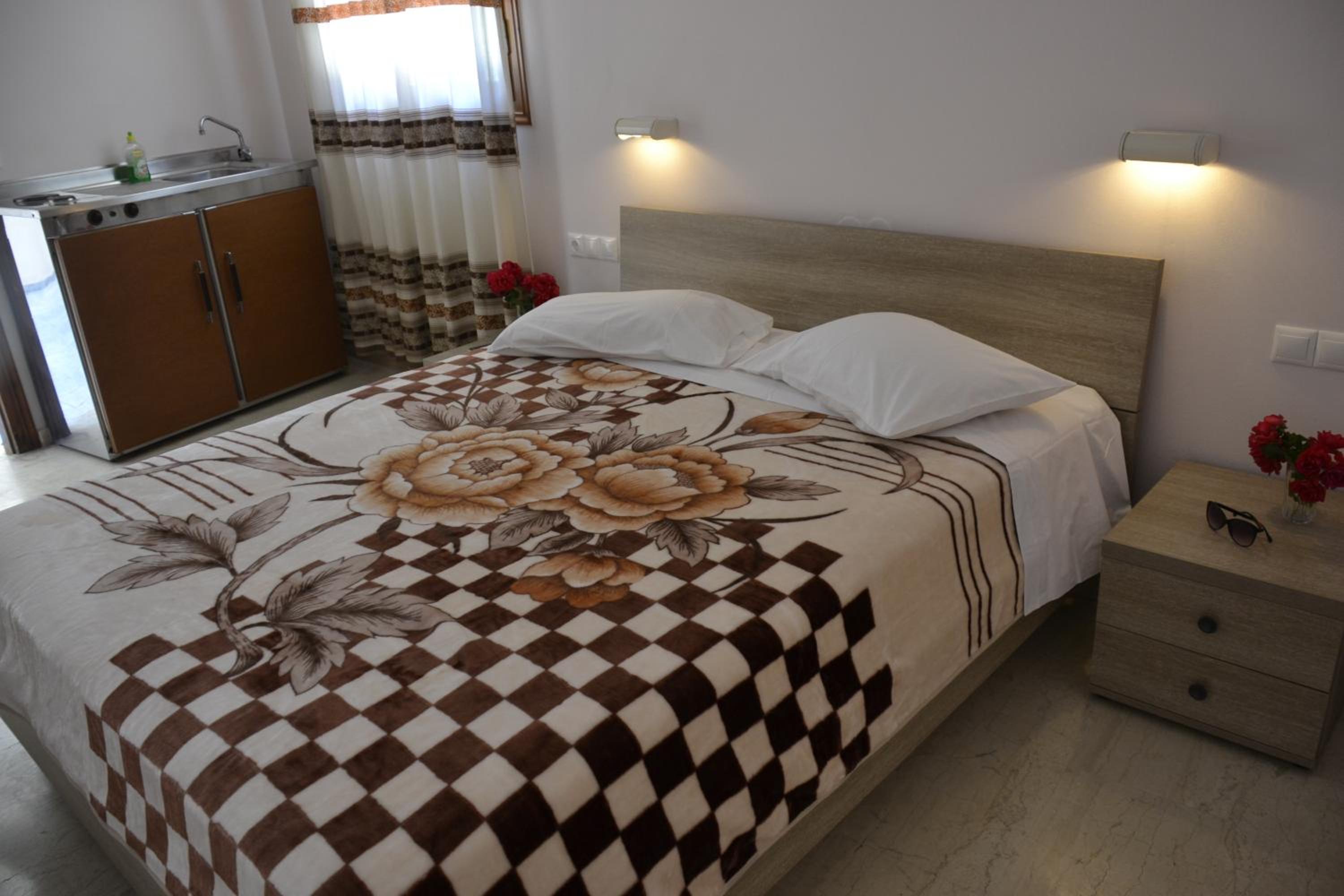 Geroulis Stefanos Studios