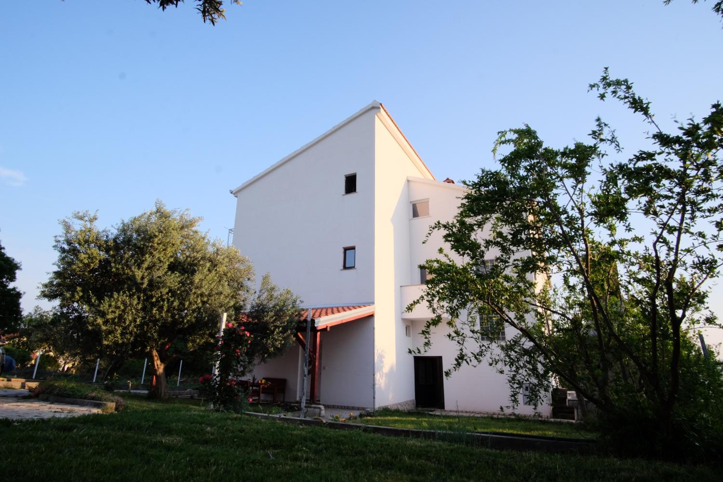 Photo 34