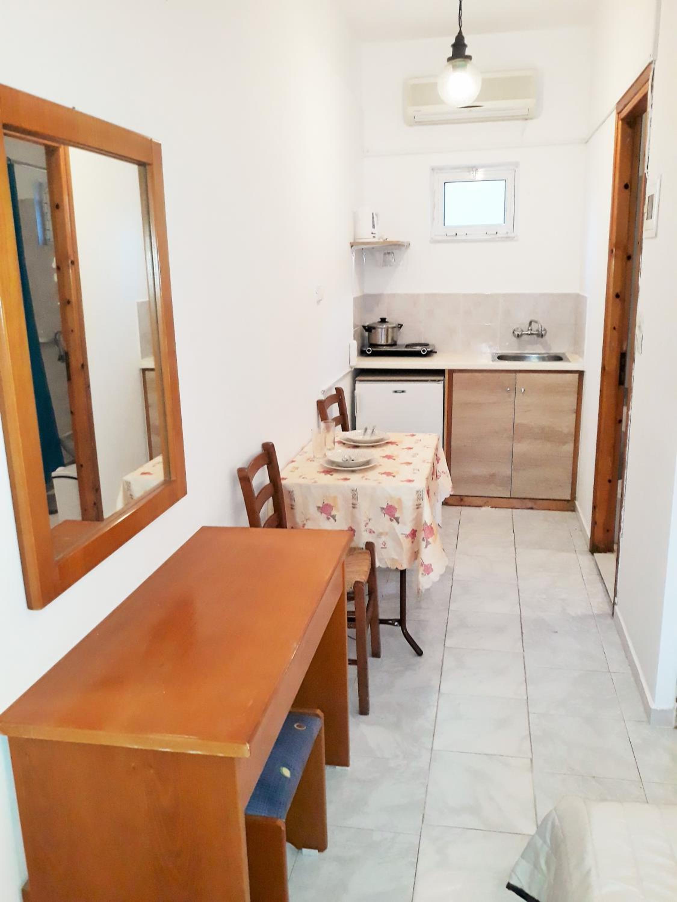 Holidays Studios & Apartments