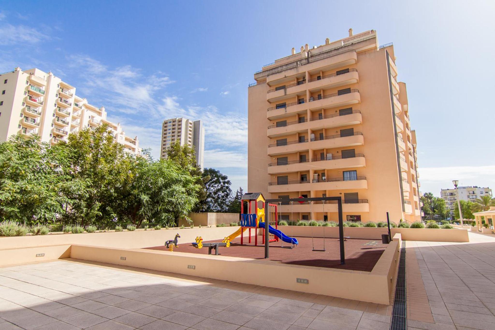 Flor da Beira Apartments ou Paraiso Sol Da Rocha view 4