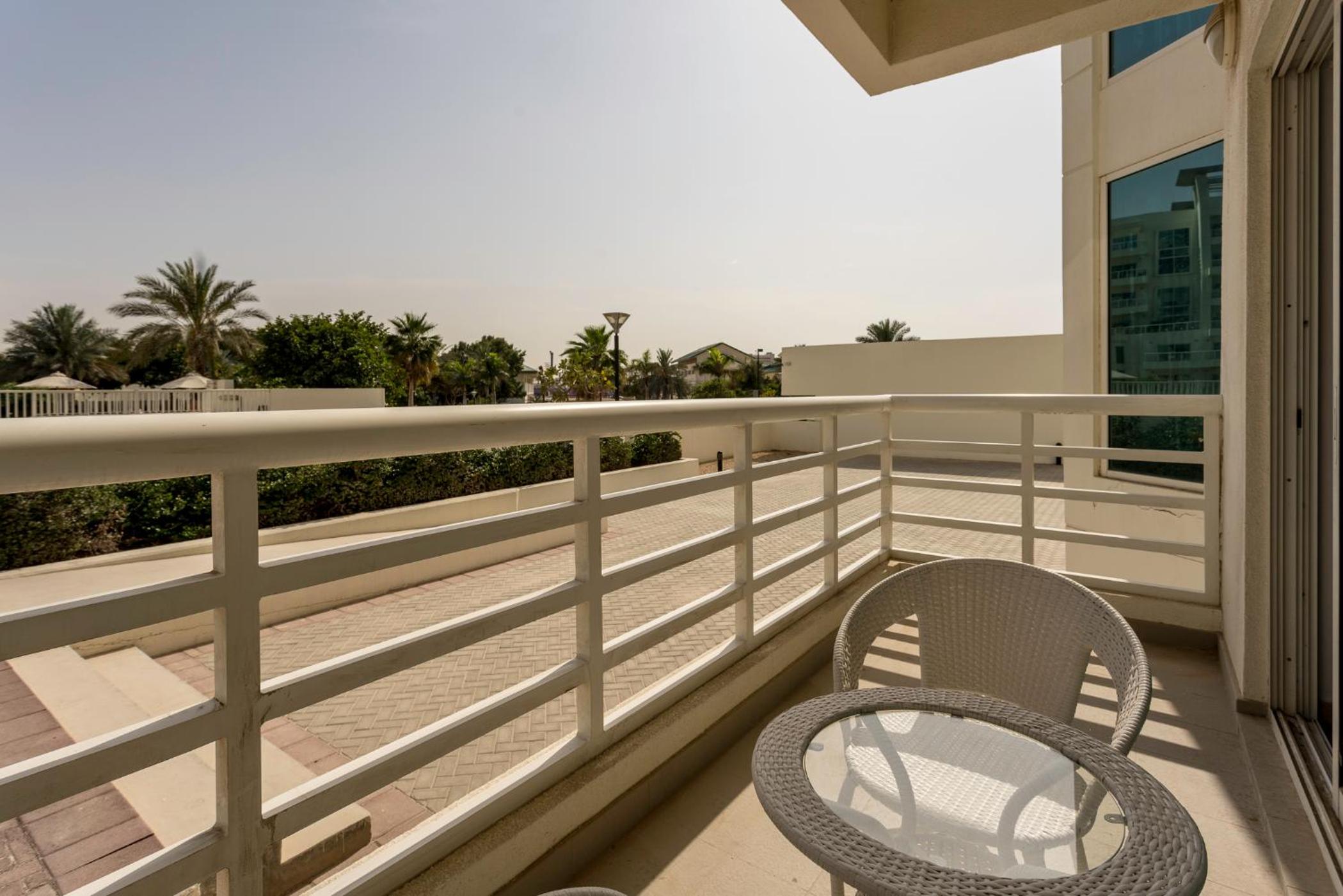 One Perfect Stay - Jumeirah Heights