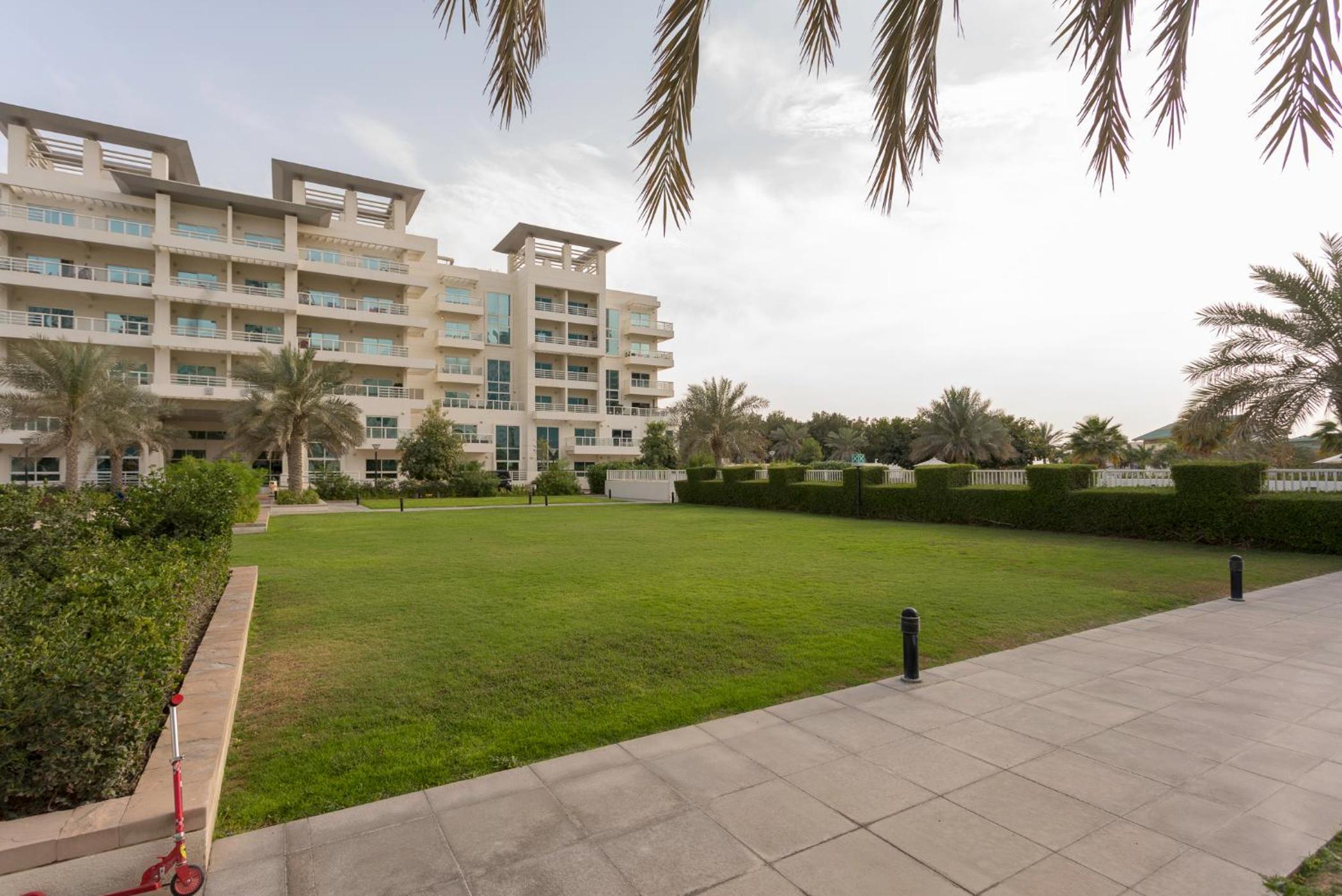 One Perfect Stay - Jumeirah Heights
