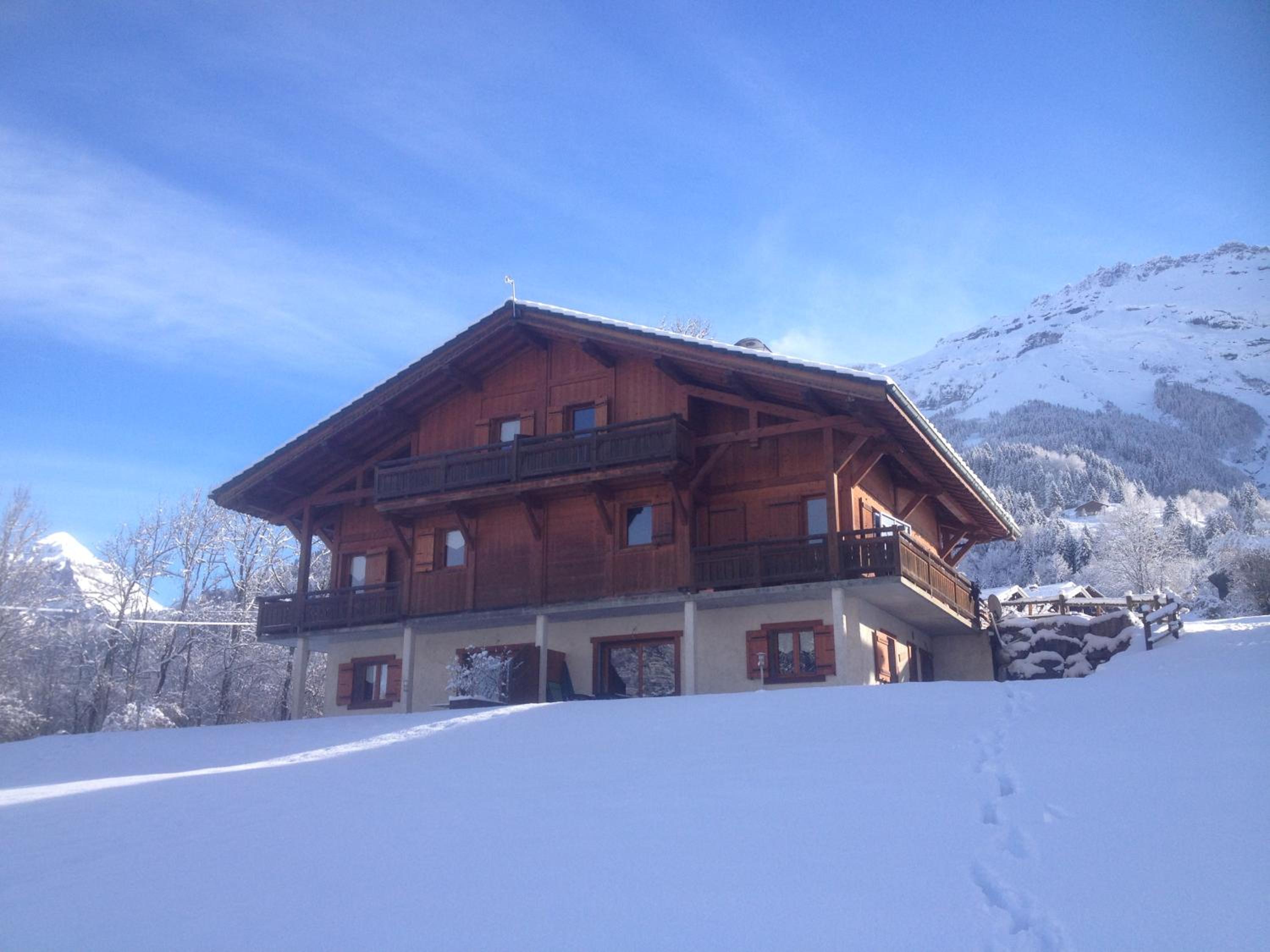 Chalet des Cascades view 2
