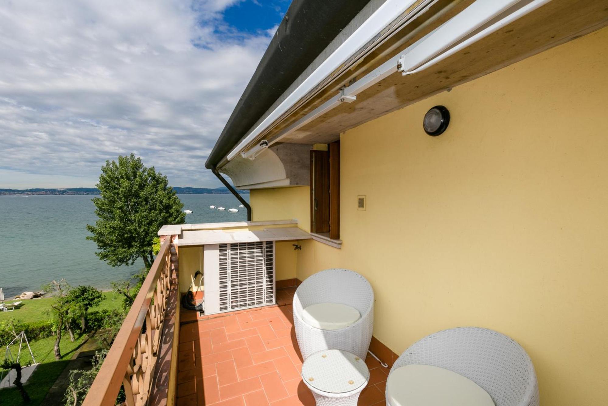 Sirmio Apartments - Primavera Stay