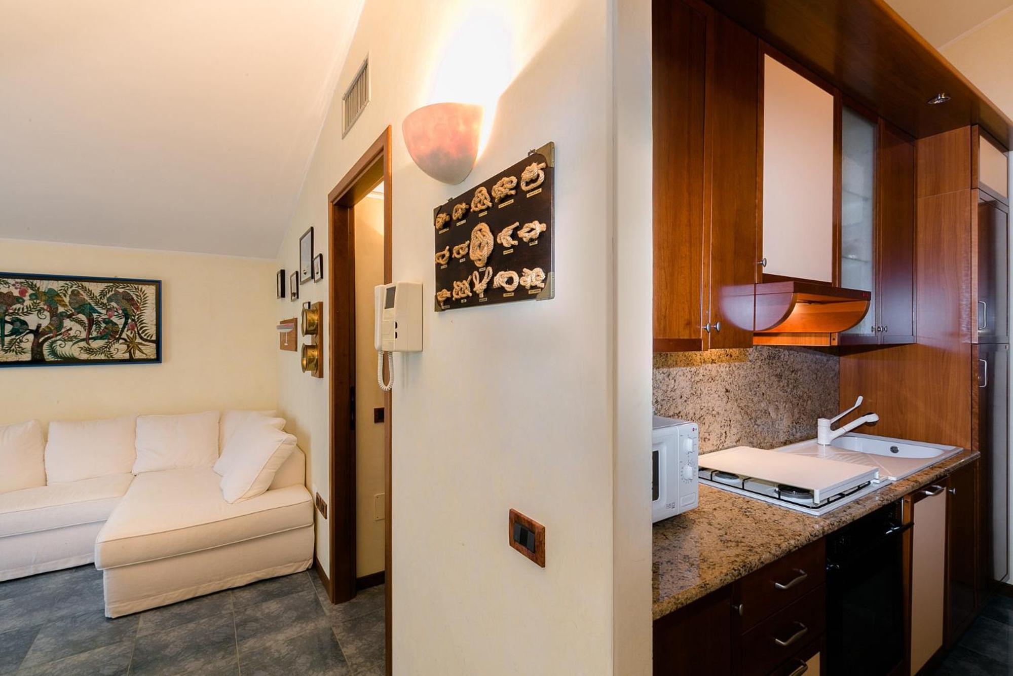 Sirmio Apartments - Primavera Stay