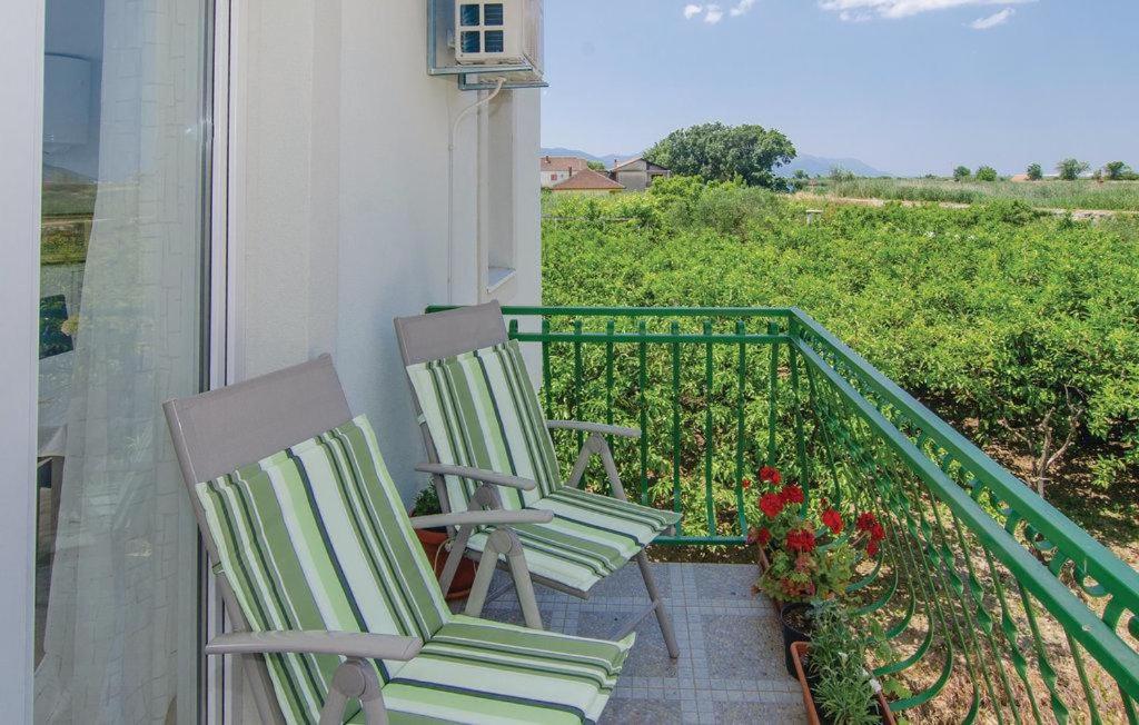 Holiday Home Riverside view 2
