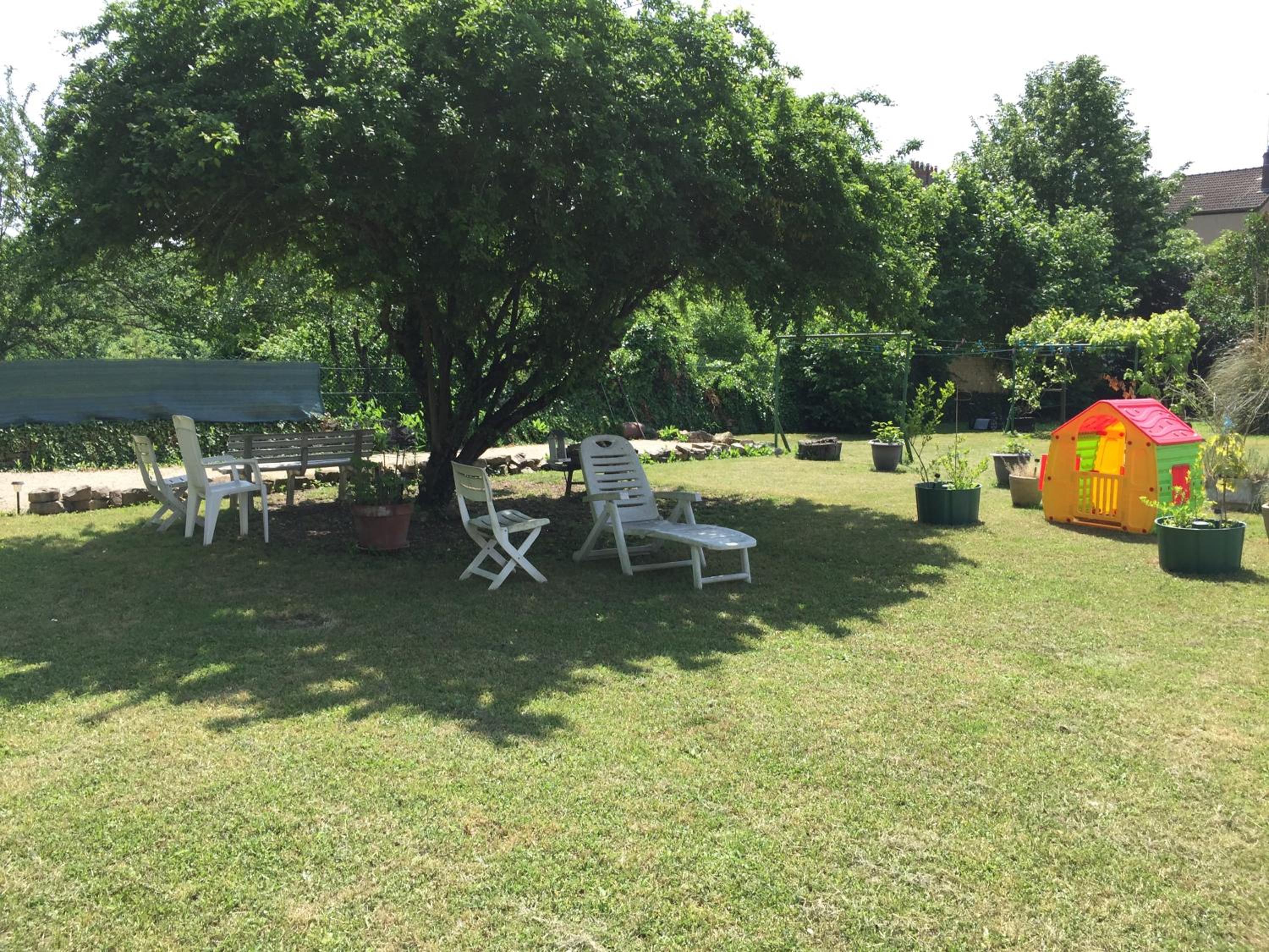 Villa Roland en Bourgogne view 2