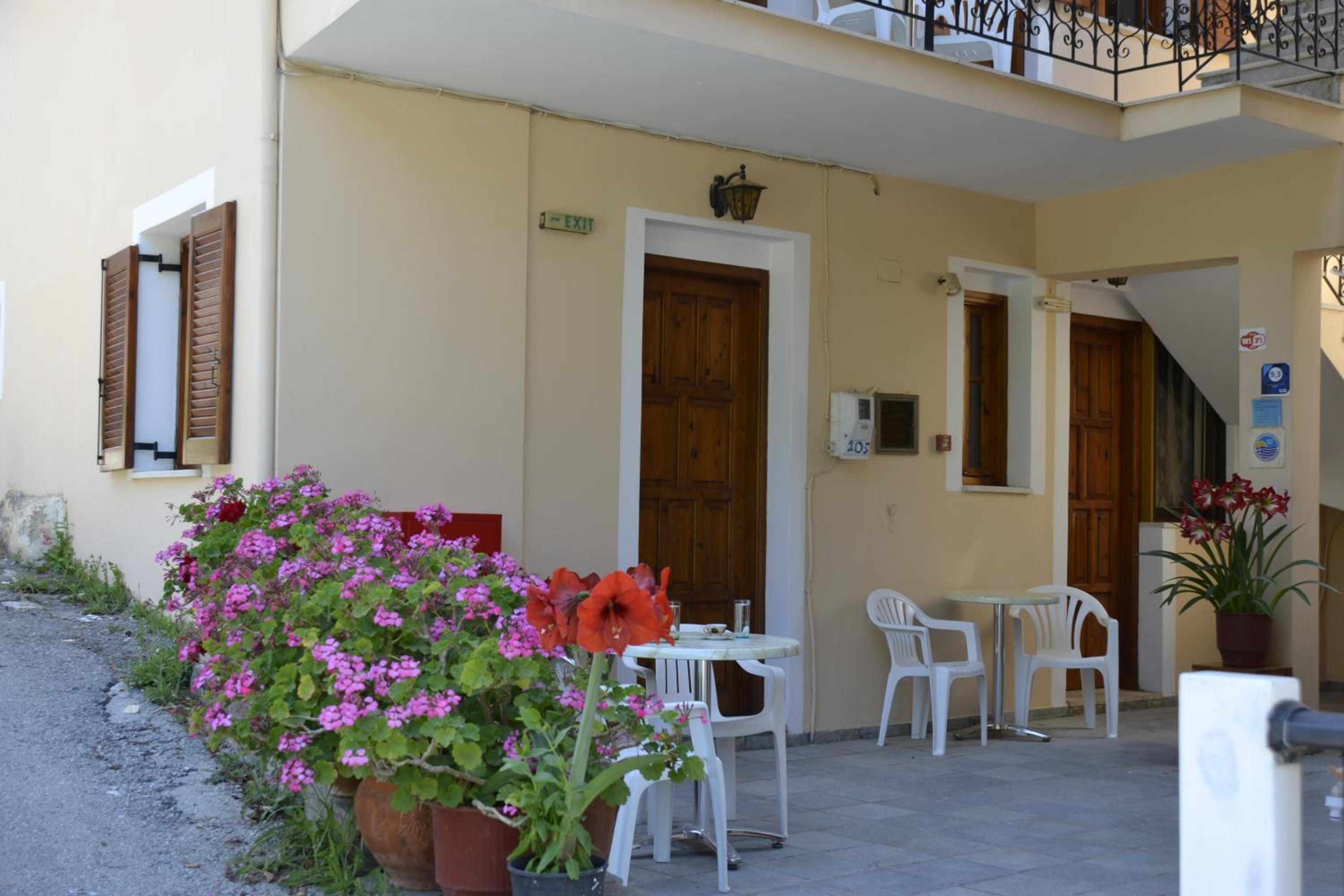 Geroulis Stefanos Studios