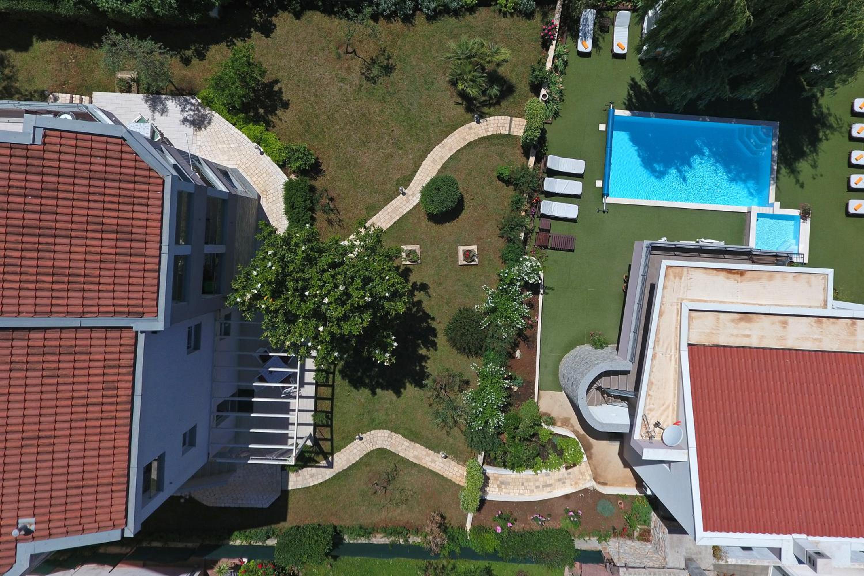 Apartments Mirakul